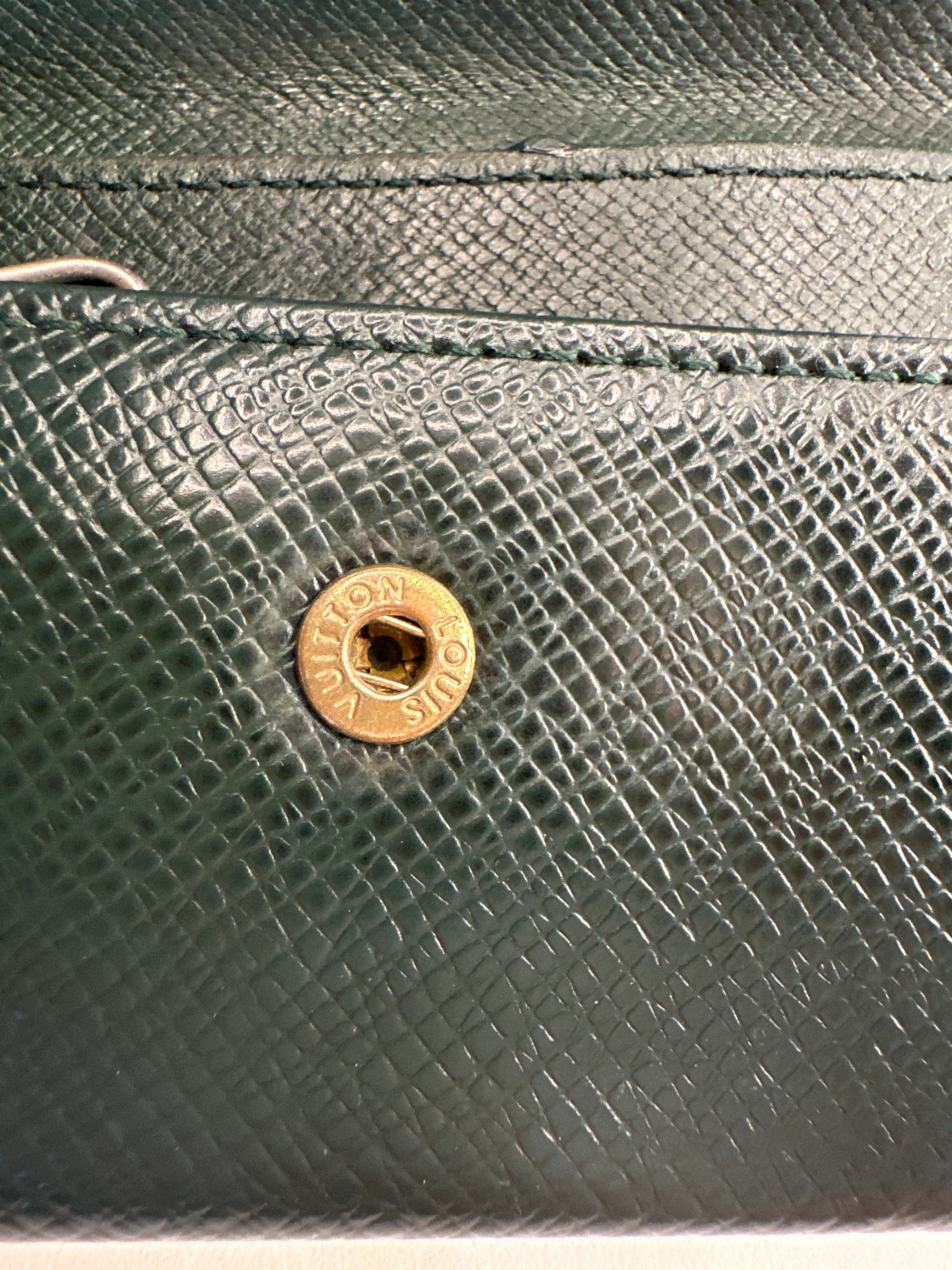 Vintage Louis Vuitton Epi Leather 6-Key Holder