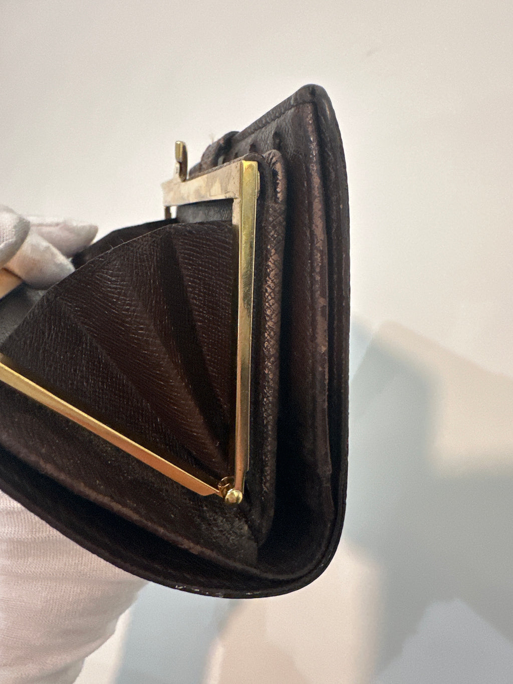 Vintage Damier Kisslock Louis Vuitton wallet