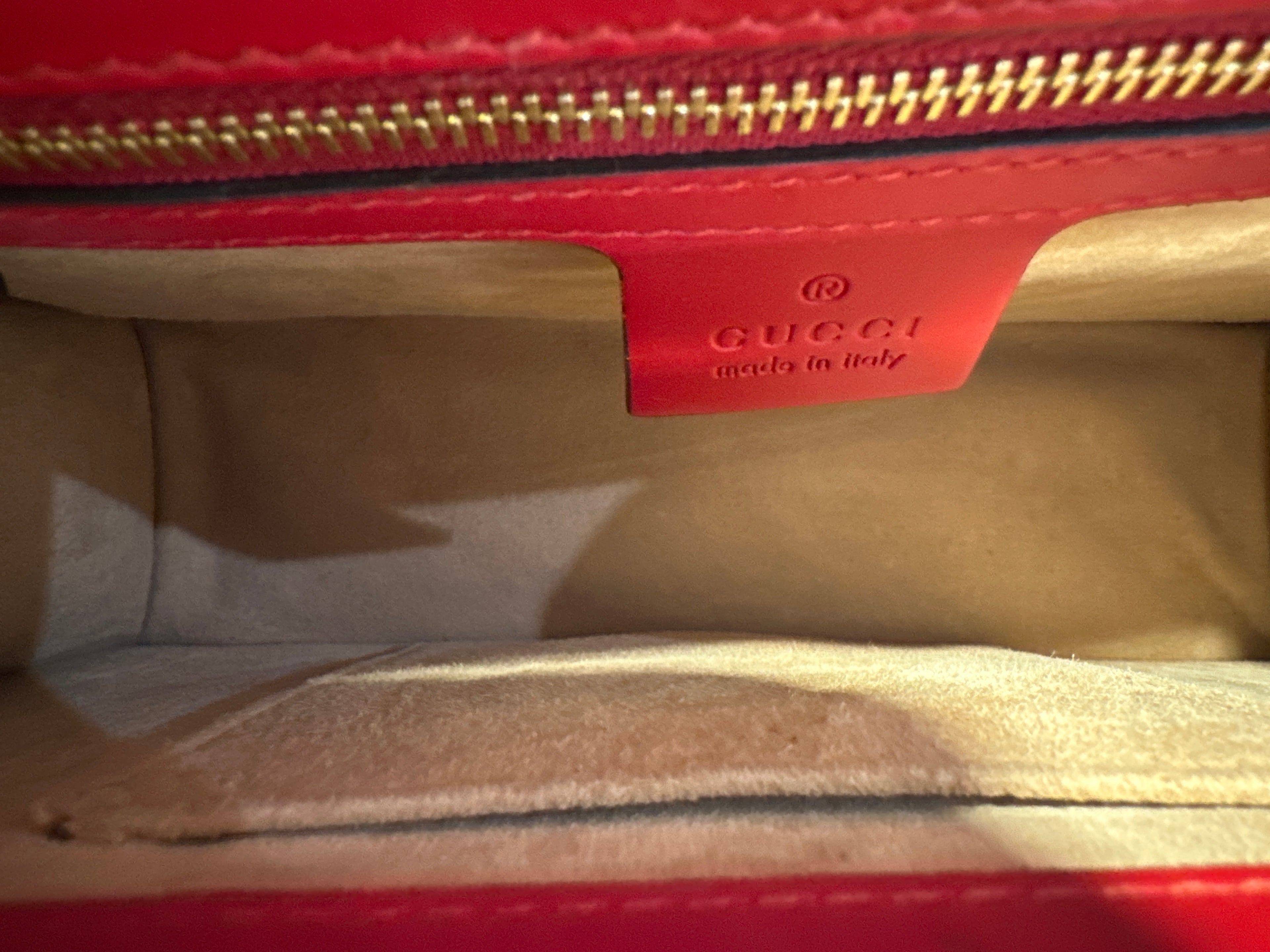 GUCCI Sylvie calfskin leather bag hibiscus red. Handbag red and green gold chain with COA