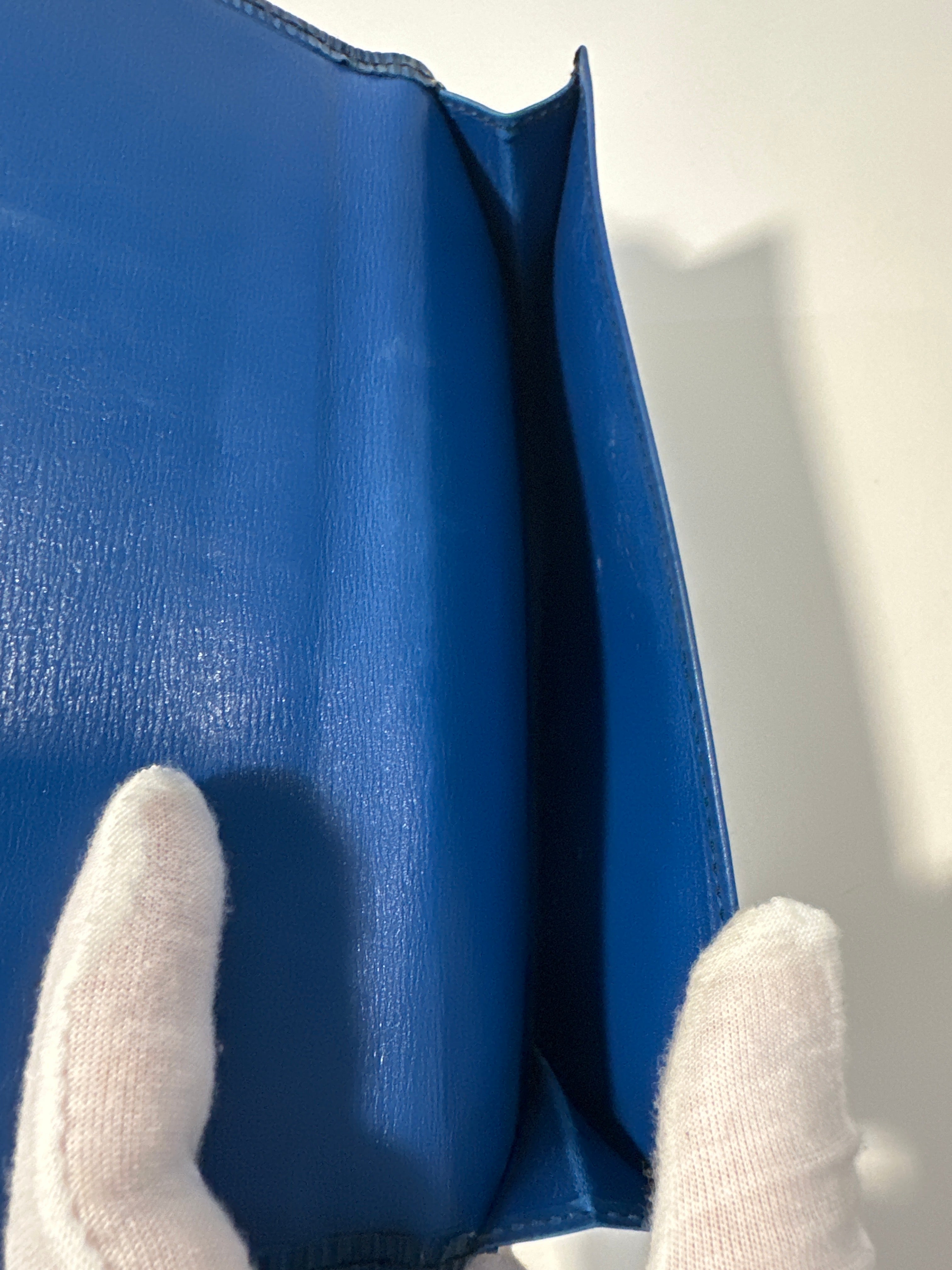 Vintage Louis Vuitton Epi Wallet with COA