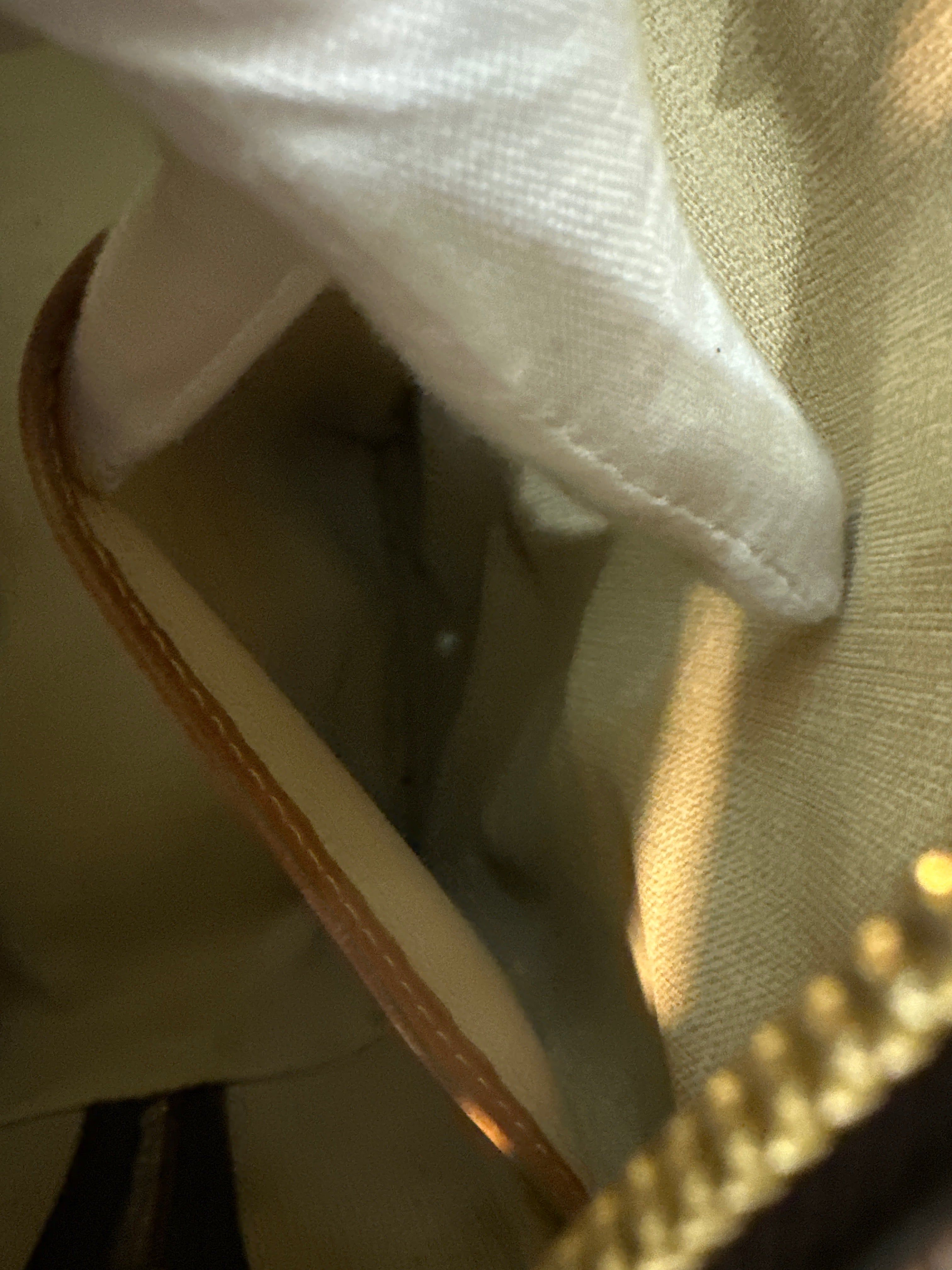 Vintage Louis Vuitton Deauville leather handbag