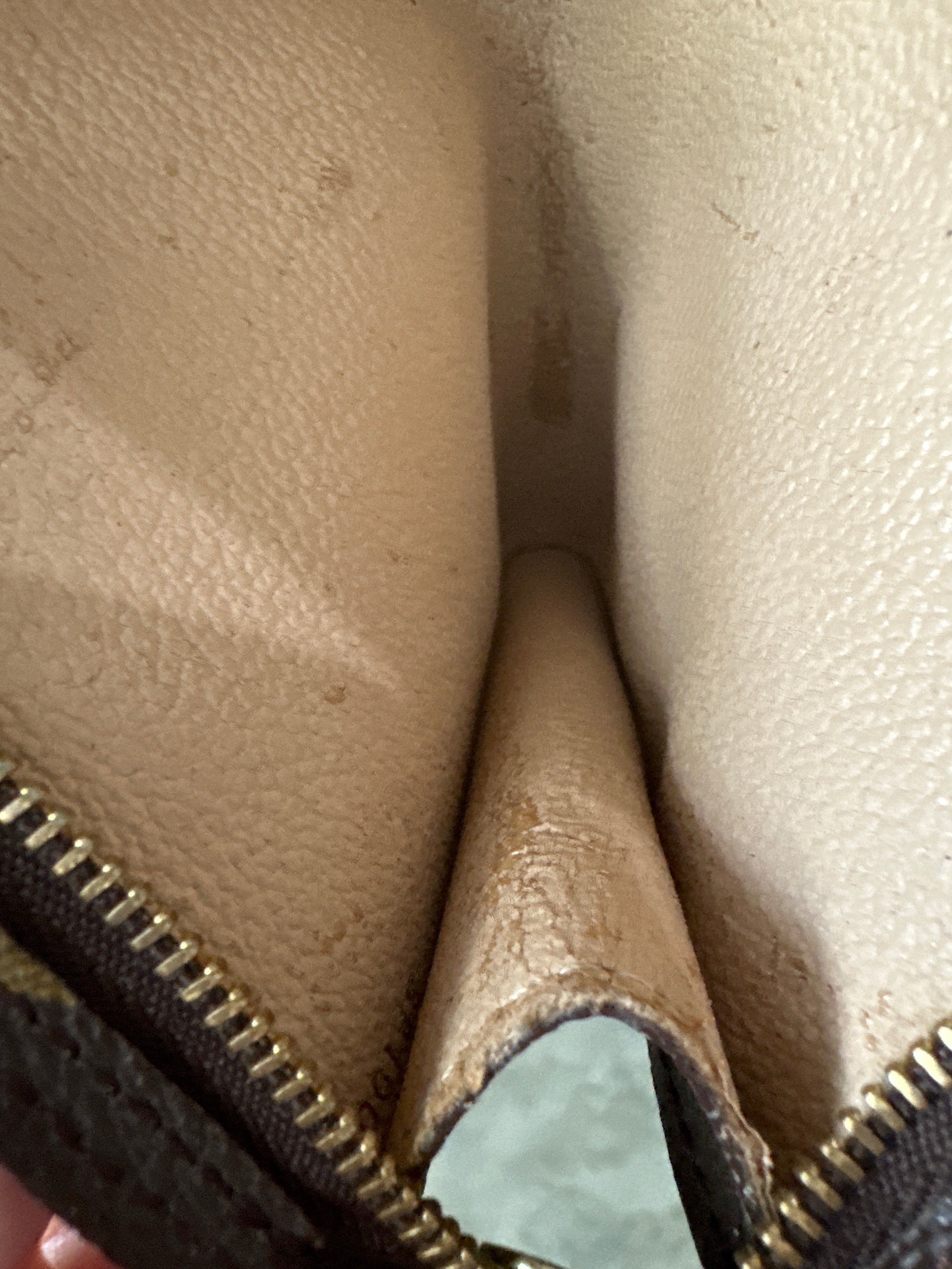 LOUIS VUITTON Monogram Bucket GM Pouch Accessory Pouch