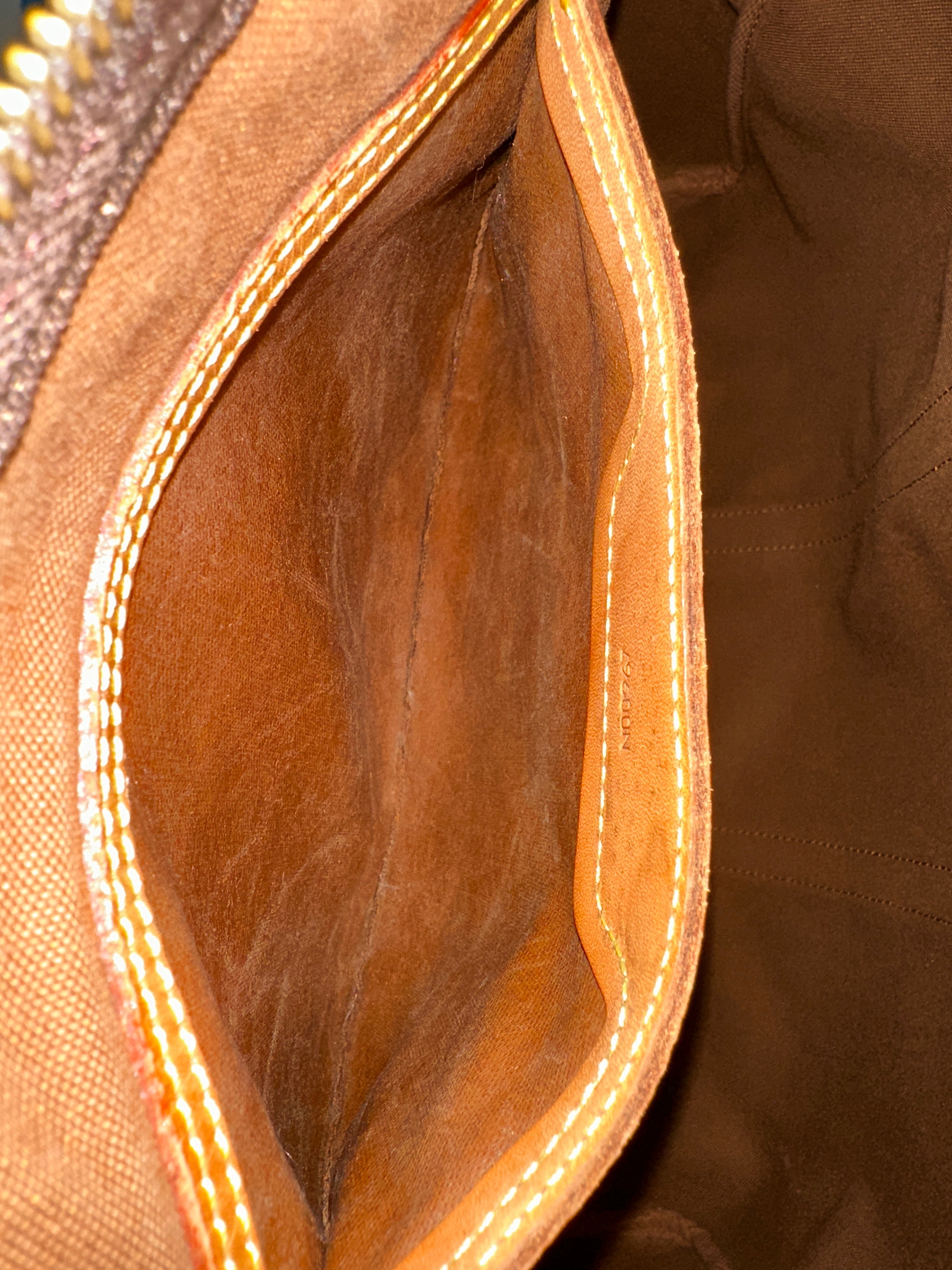 Vintage Louis Vuitton Flannery with COA