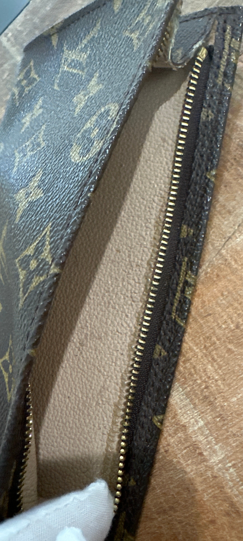 LOUIS VUITTON Monogram Bucket GM Pouch Accessory Pouch