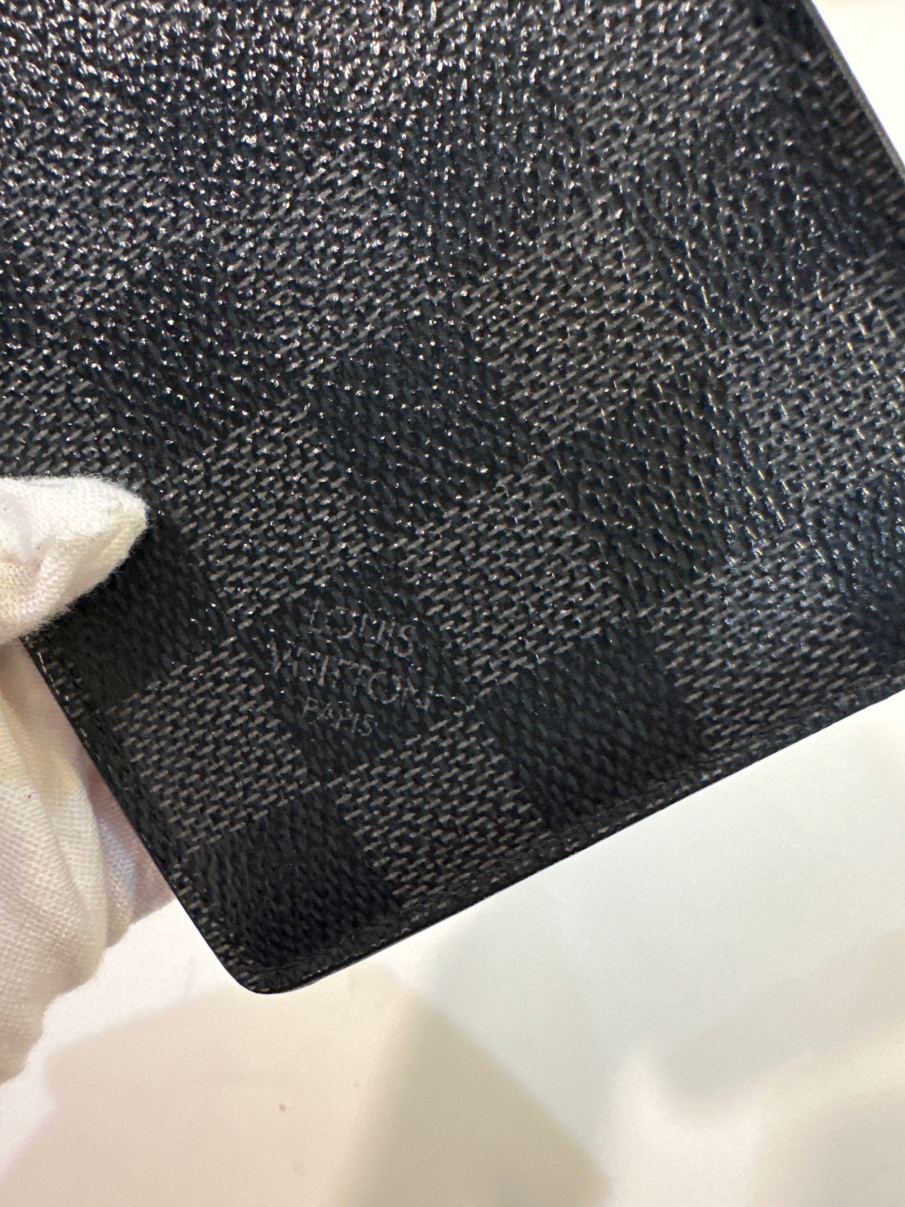 Damier Louis Vuitton Wallet