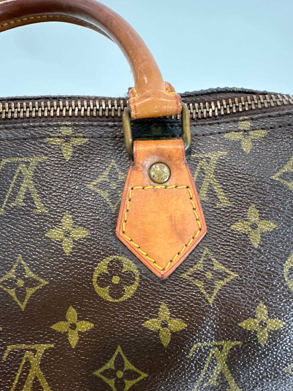 Vintage Louis Vuitton Speedy 40 with COA