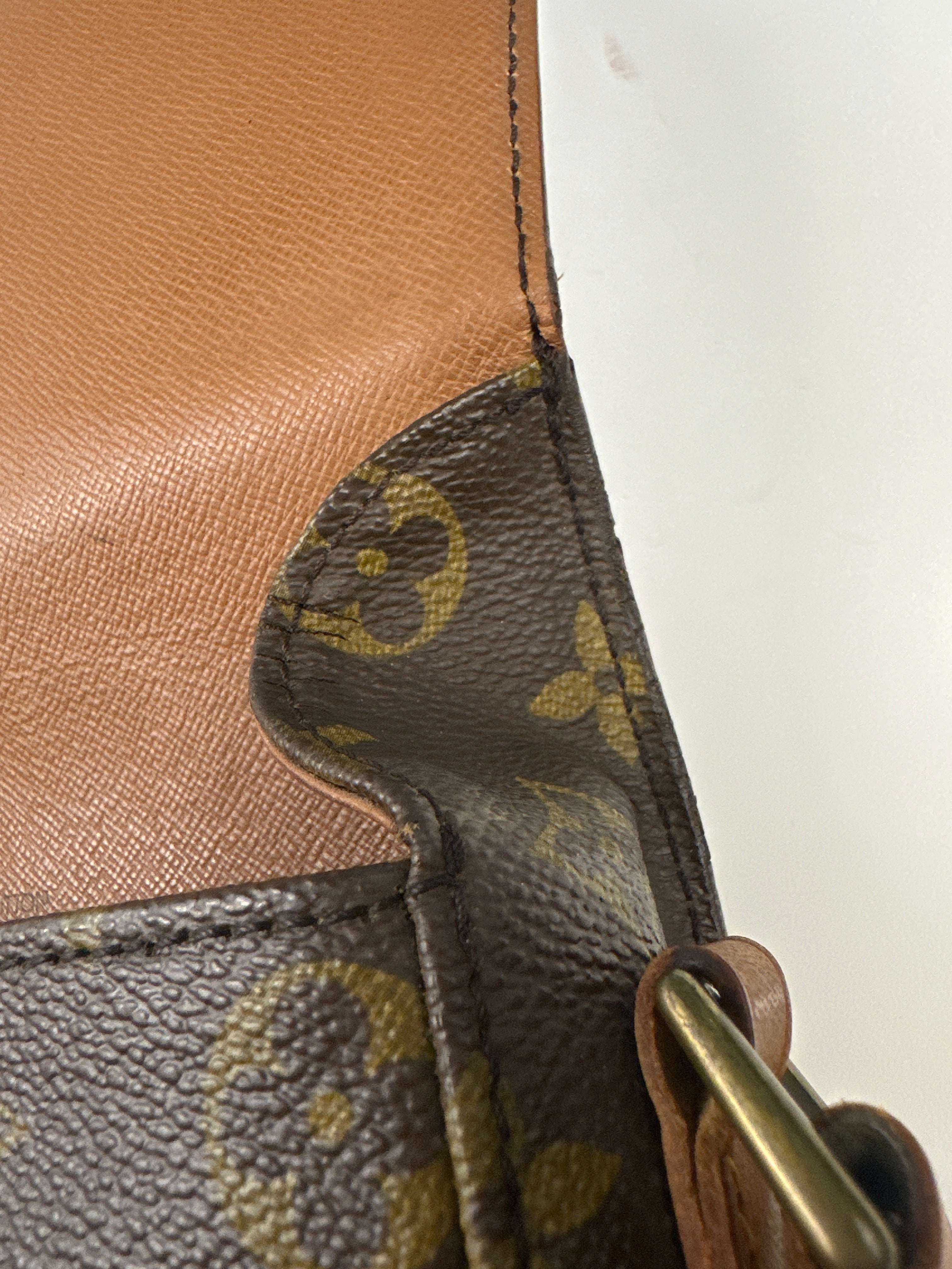 Vintage Louis Vuitton Saint cloud vintage cloth crossbody bag 2006