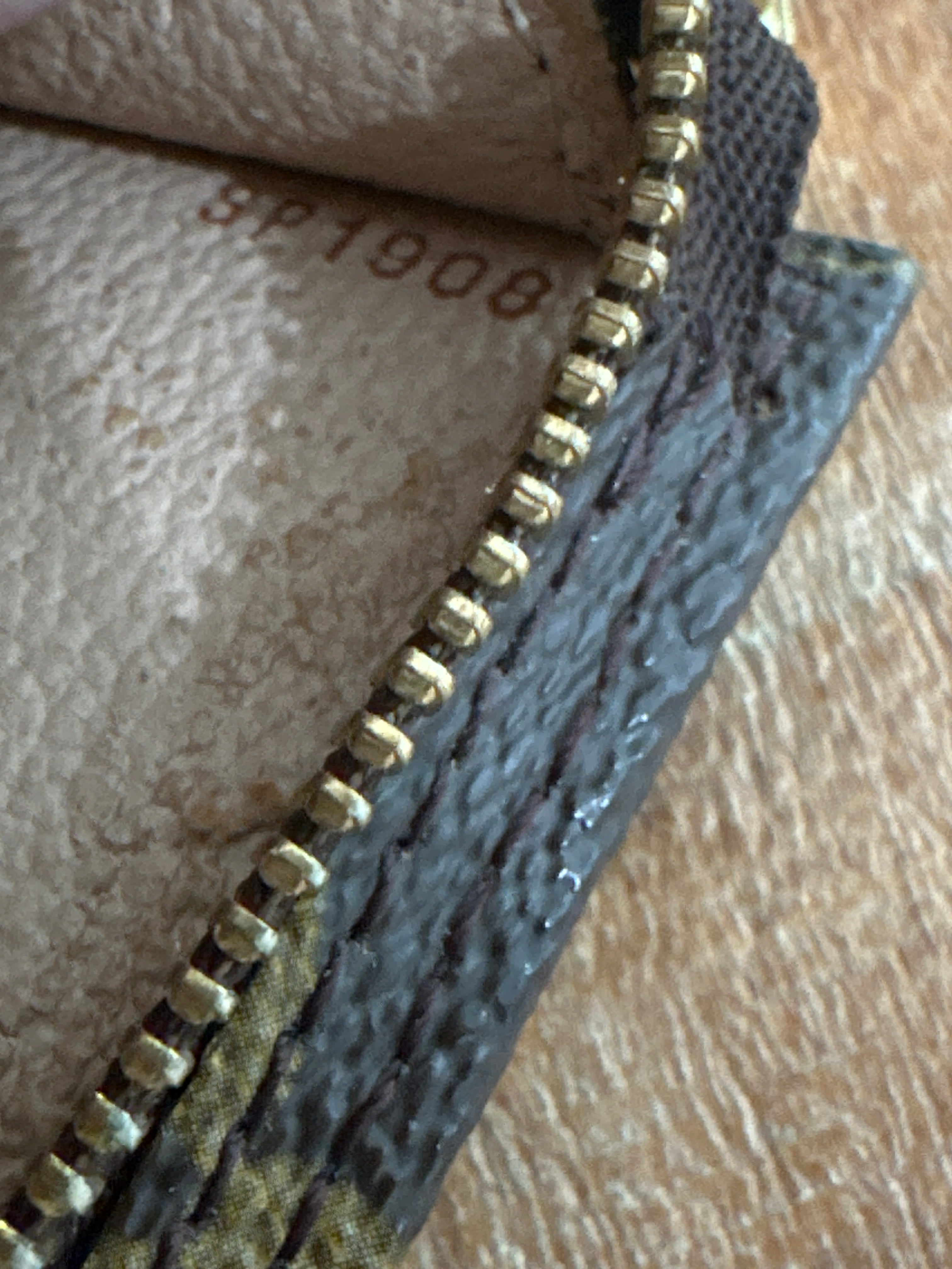 LOUIS VUITTON Monogram Bucket GM Pouch Accessory Pouch