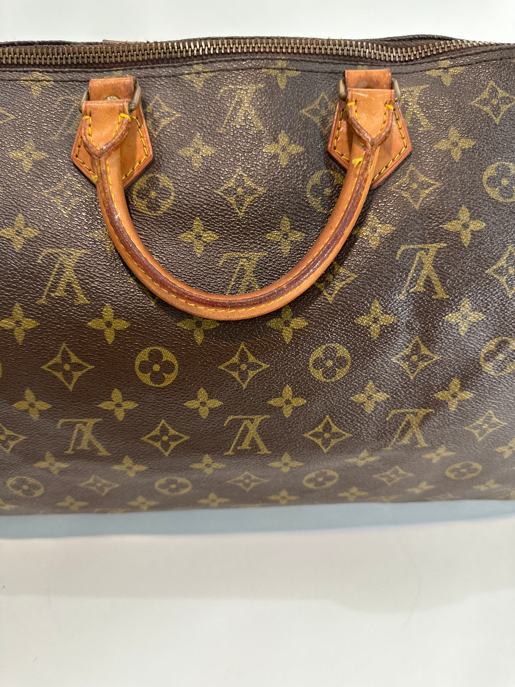 Vintage Louis Vuitton Speedy 40 with COA