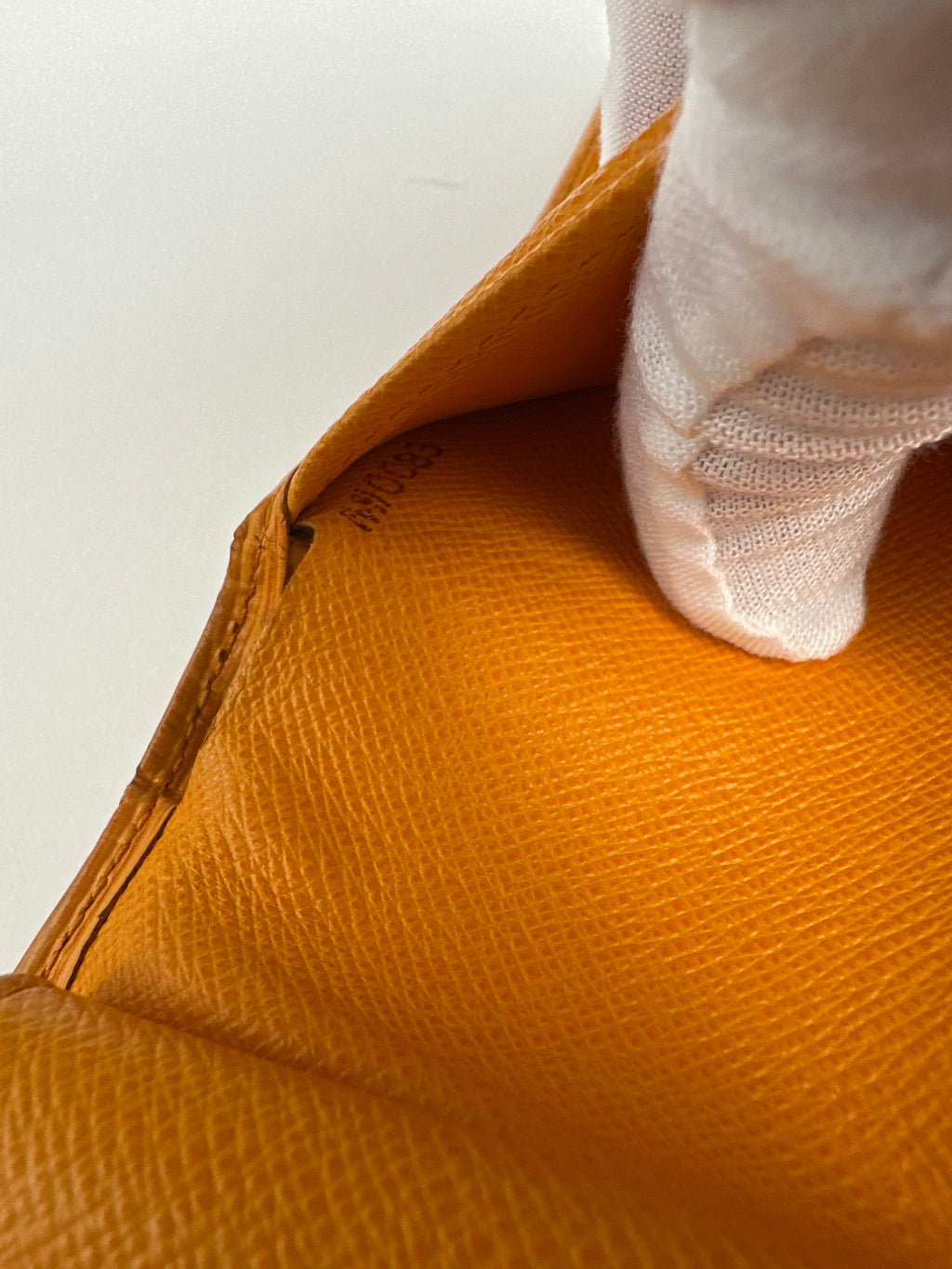 Louis Vuitton Epi Bi Fold Wallet Orange 2003