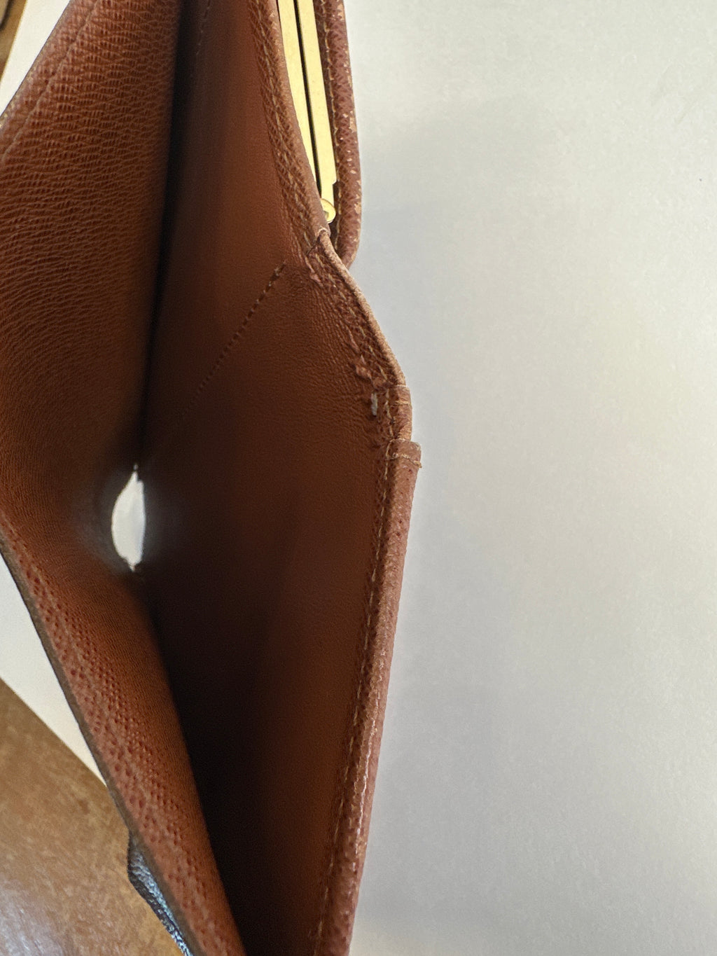 Vintage Louis Vuitton Monogram Kiss Lock Wallet