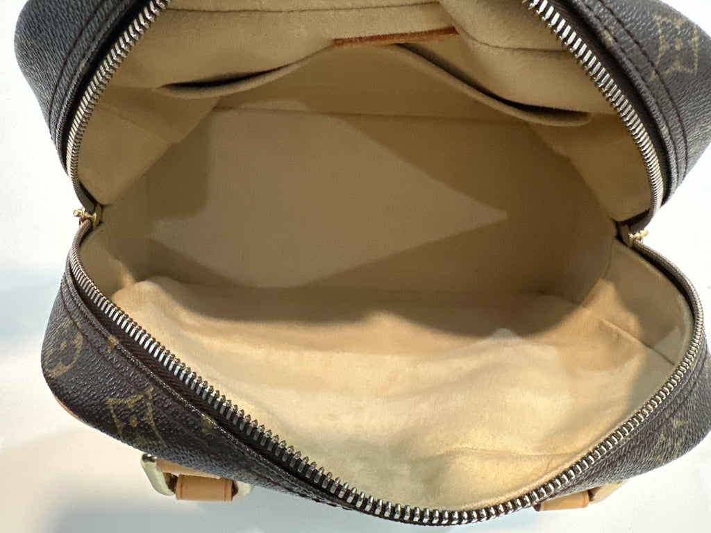 LOUIS VUITTON Monogram Canvas Manhattan PM Bag