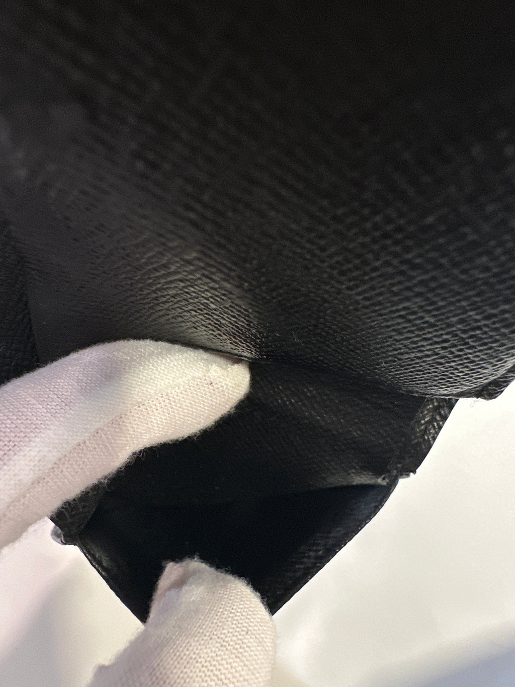 Damier Louis Vuitton Wallet