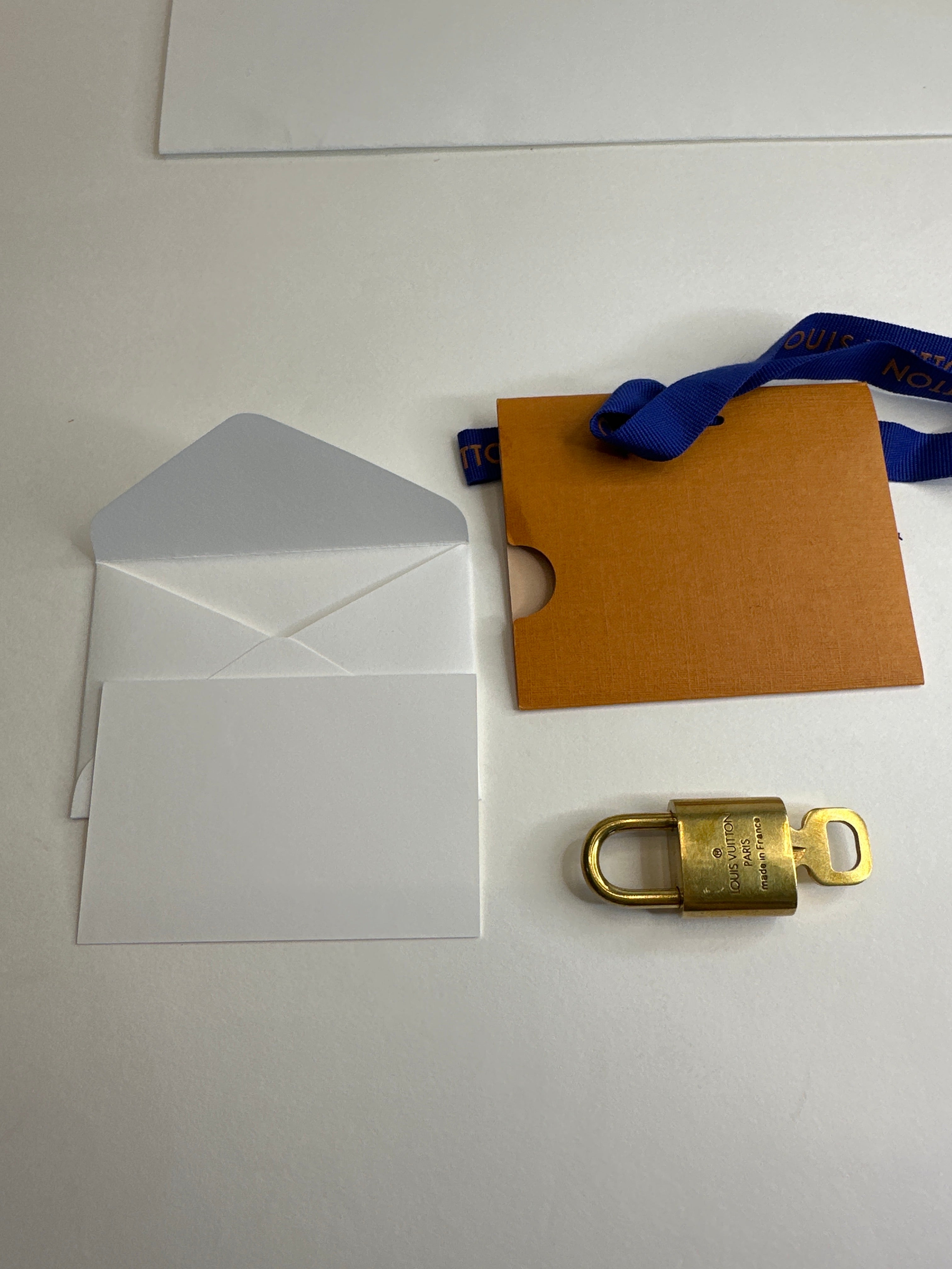 Key & Lock and LV gift tag