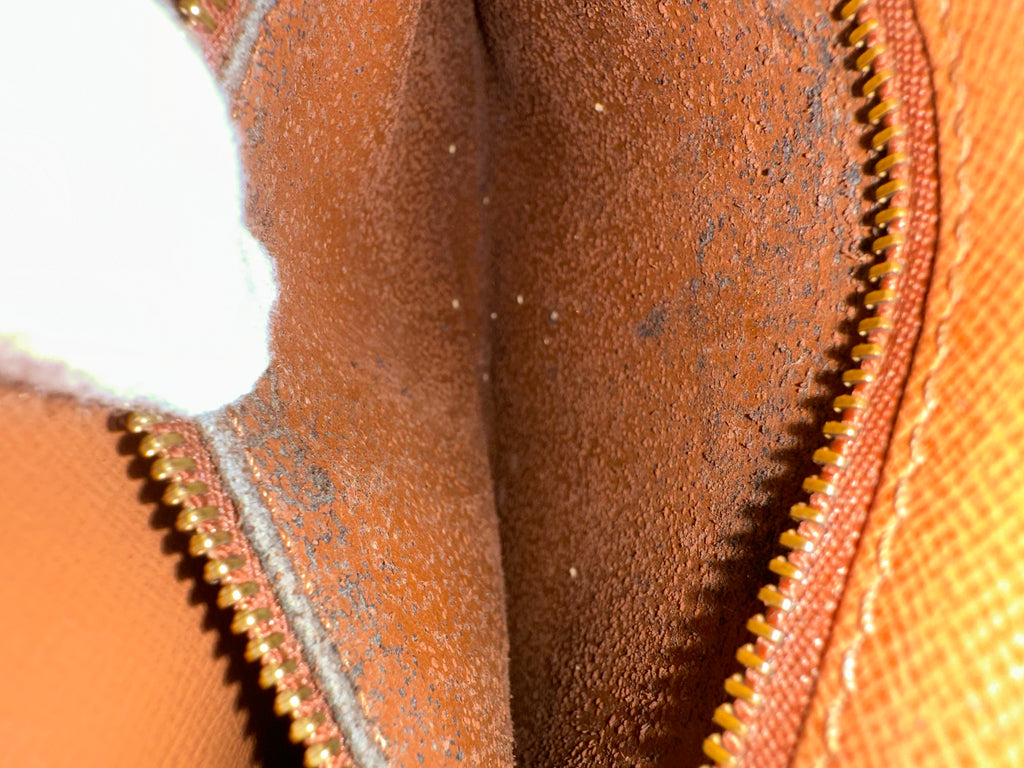 Vintage Louis Vuitton Saint cloud vintage cloth crossbody bag 2006