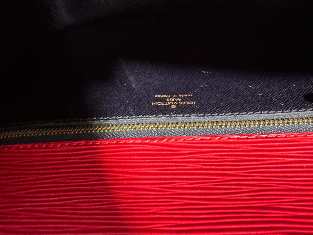 Vintage Louis Vuitton Epi Saint Cloud Shoulder Bag Red with COA