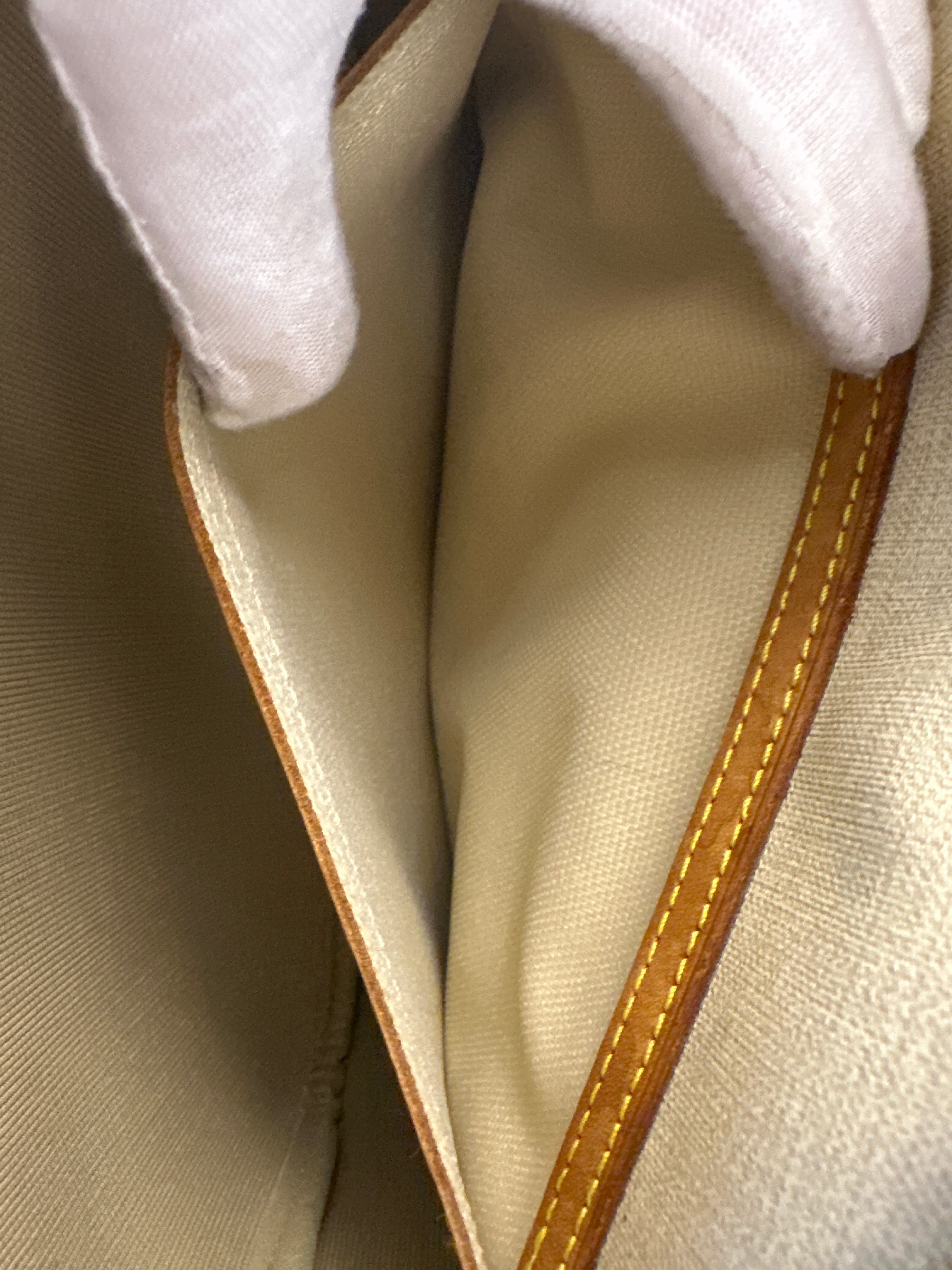 Vintage Louis Vuitton Reporter 2000