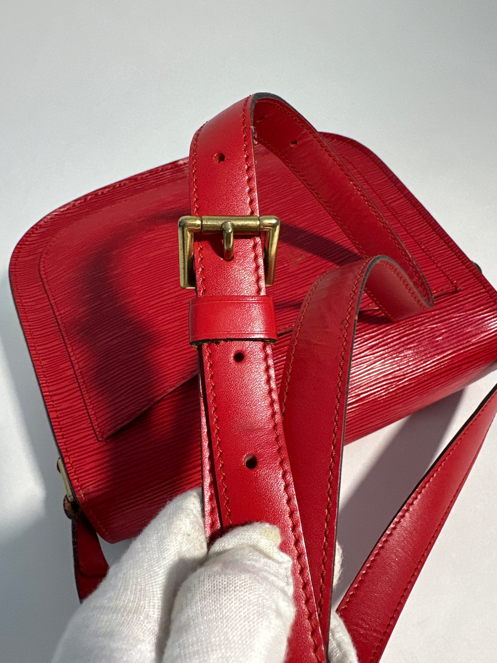 Vintage Louis Vuitton Epi Saint Cloud Shoulder Bag Red with COA