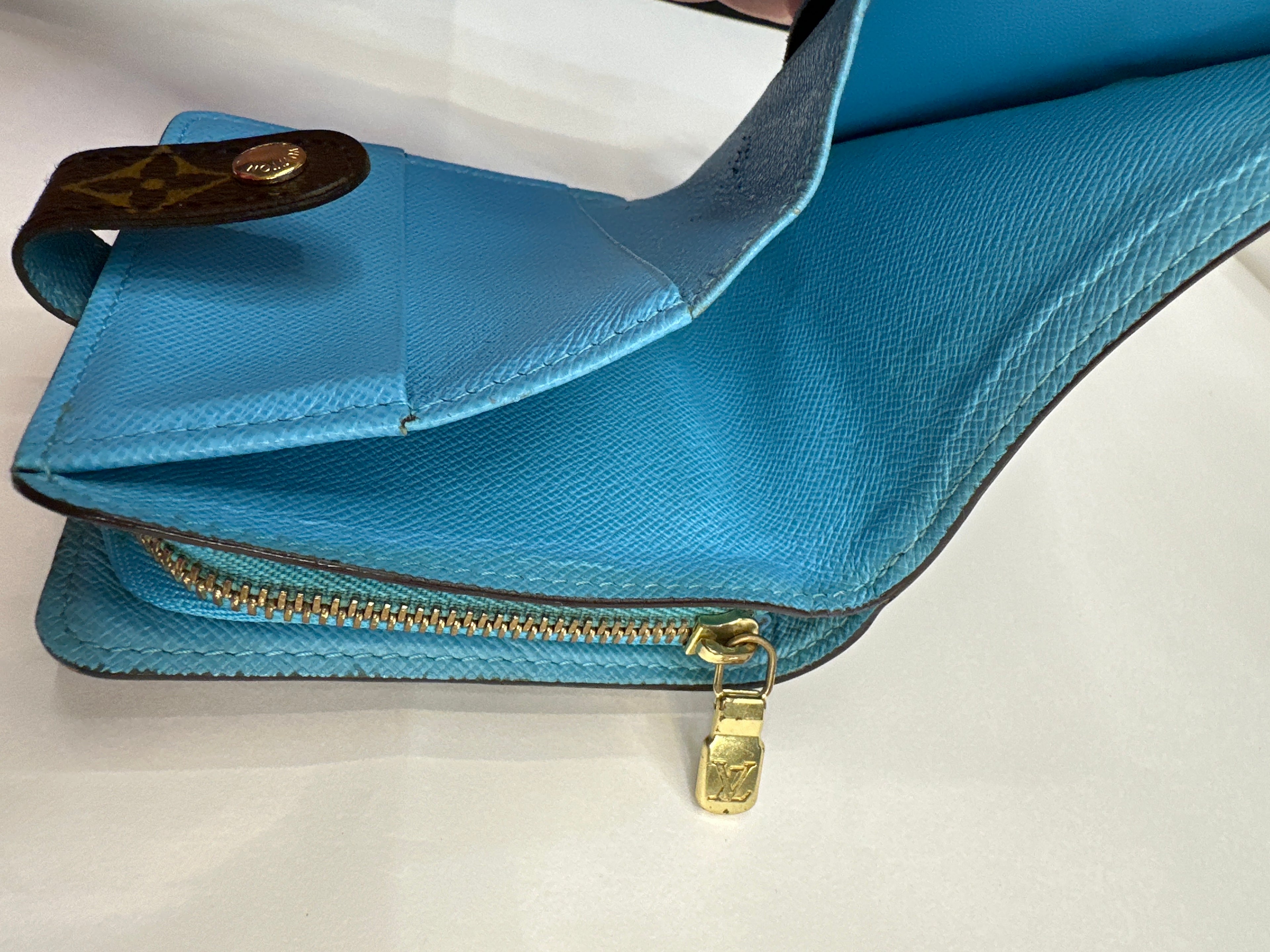 Vintage LOUIS VUITTON Monogram Groom Bi-fold Wallet Brown