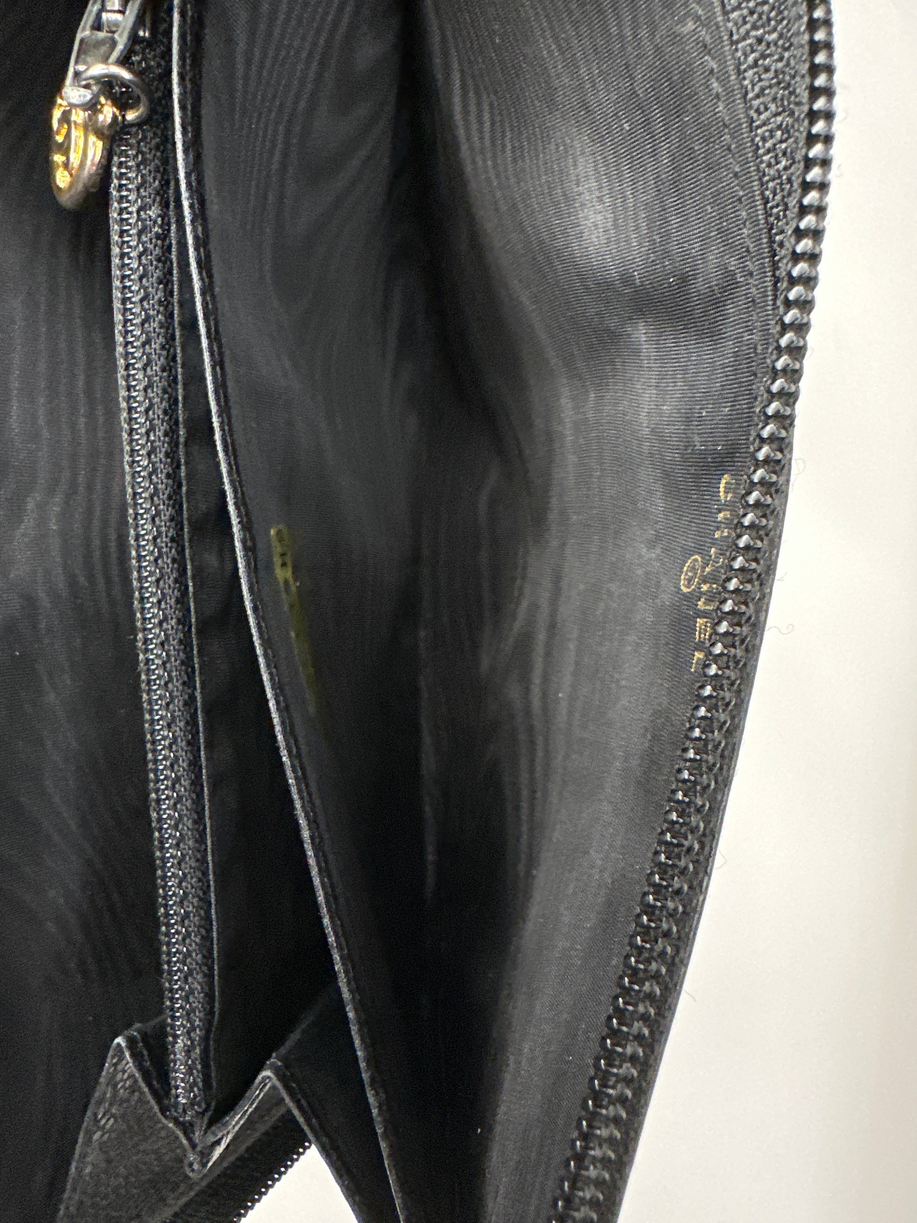 Vintage Chanel CC Wallet zip around