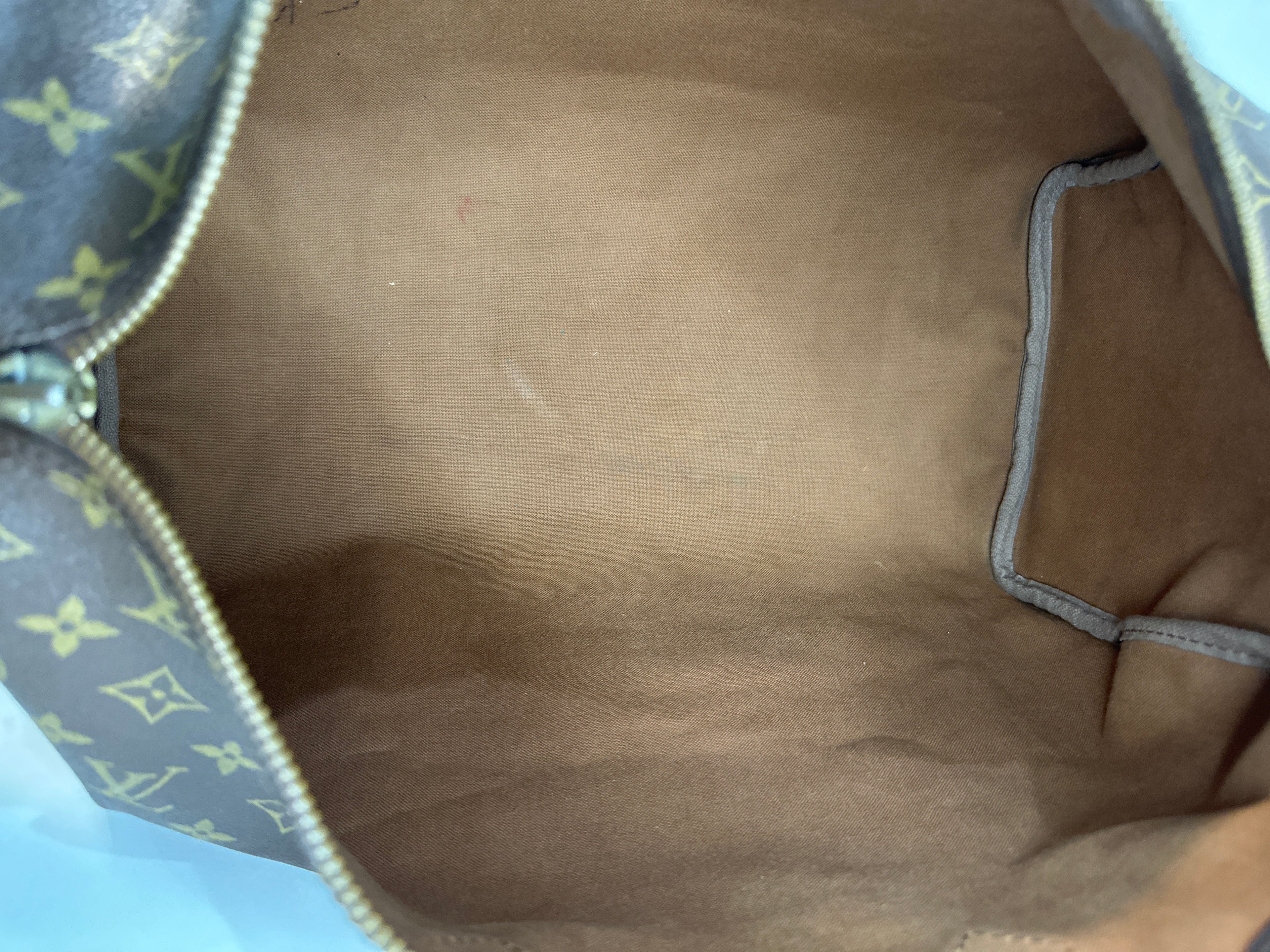 Vintage Louis Vuitton Speedy 40 with COA