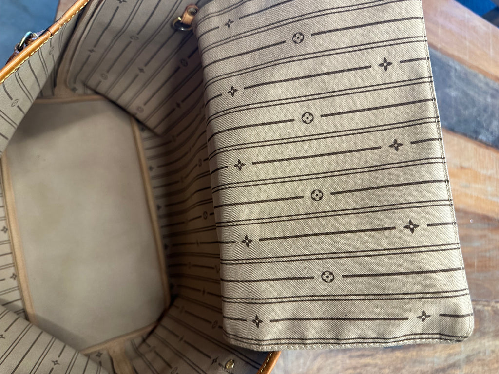 Louis Vuitton Neverfull