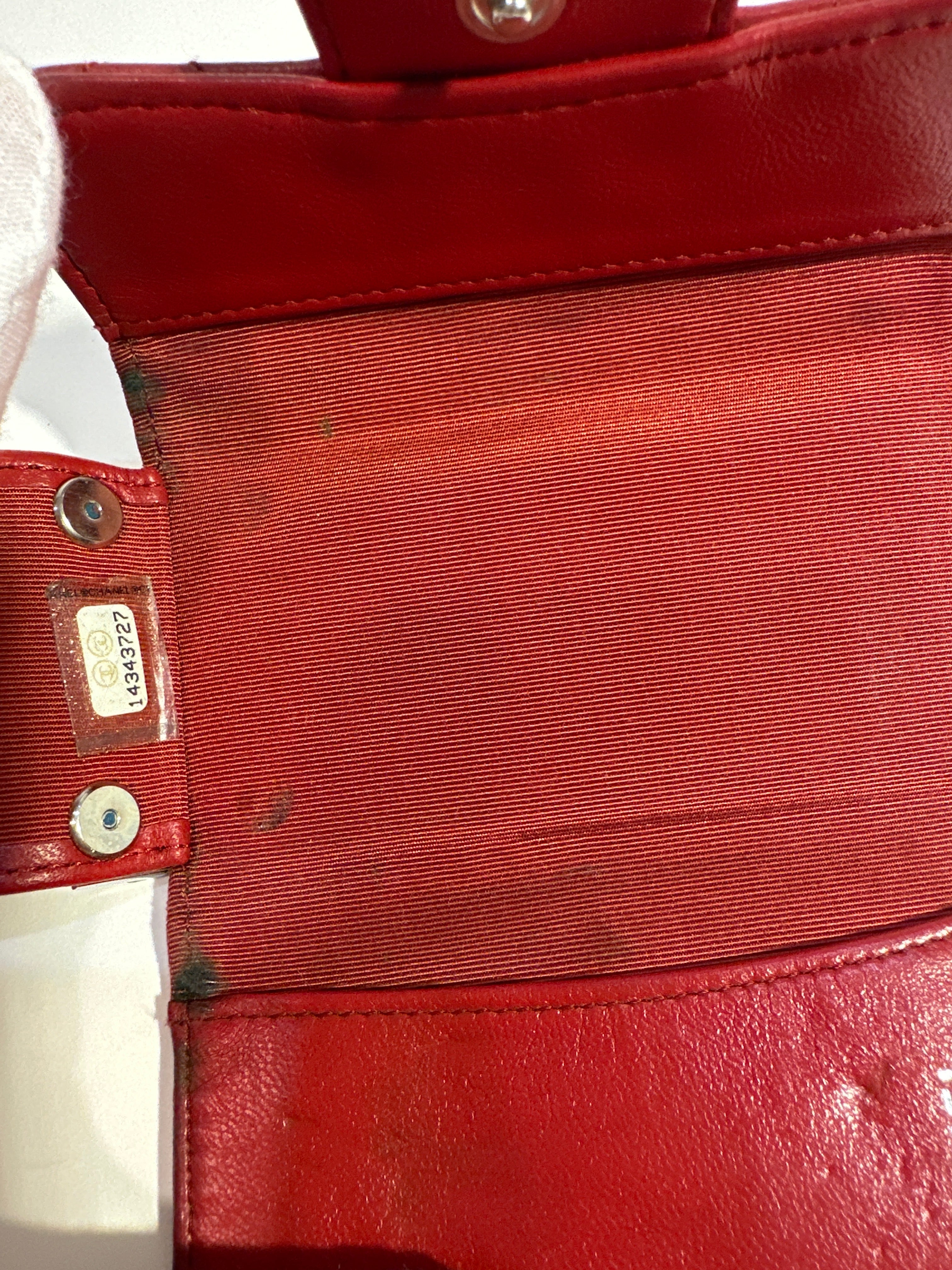 Chanel Caviar 6-Key Holder