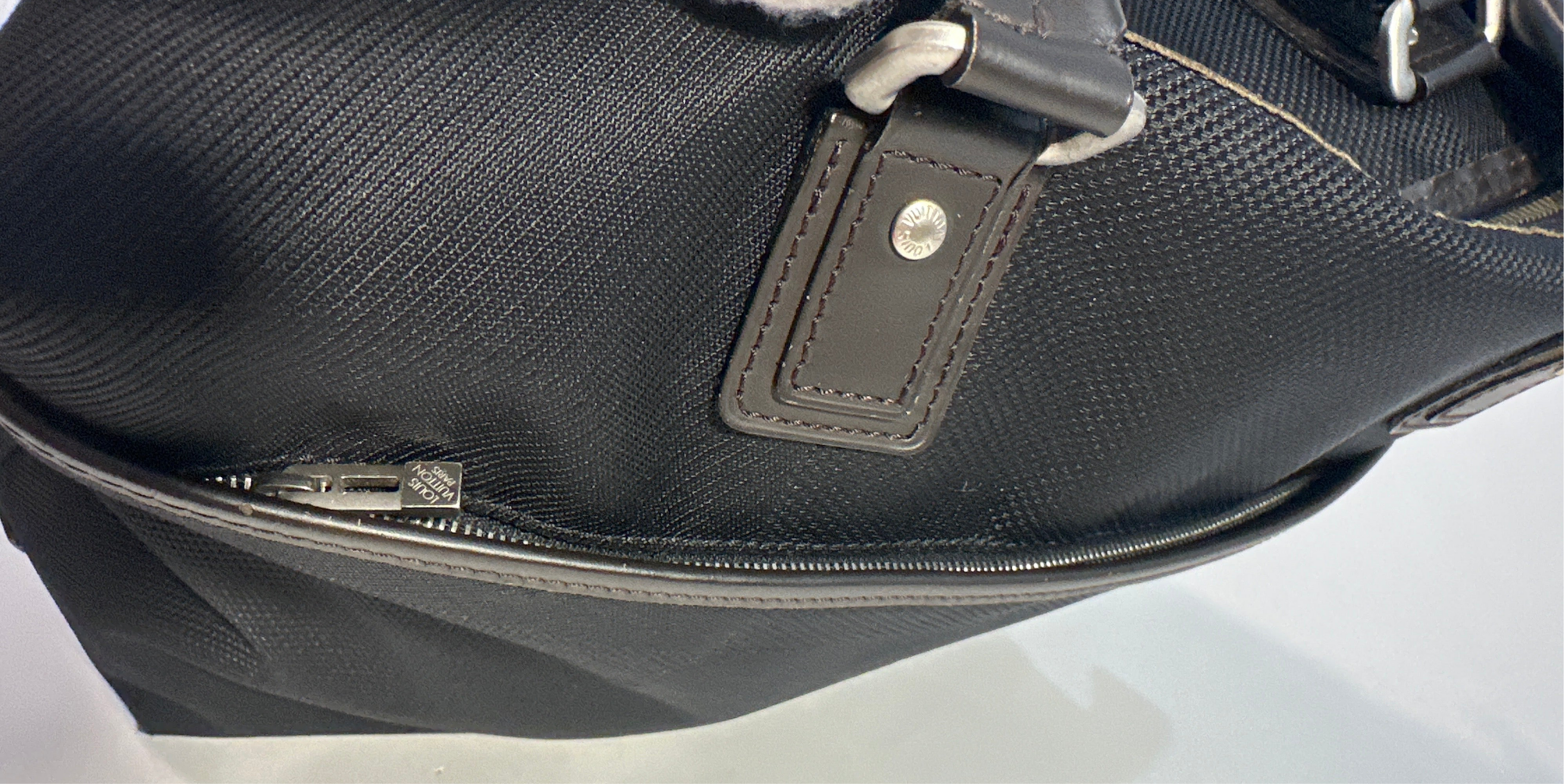 Louis Vuitton Cougar Damier Jean Tote Bag Black Brown with COA