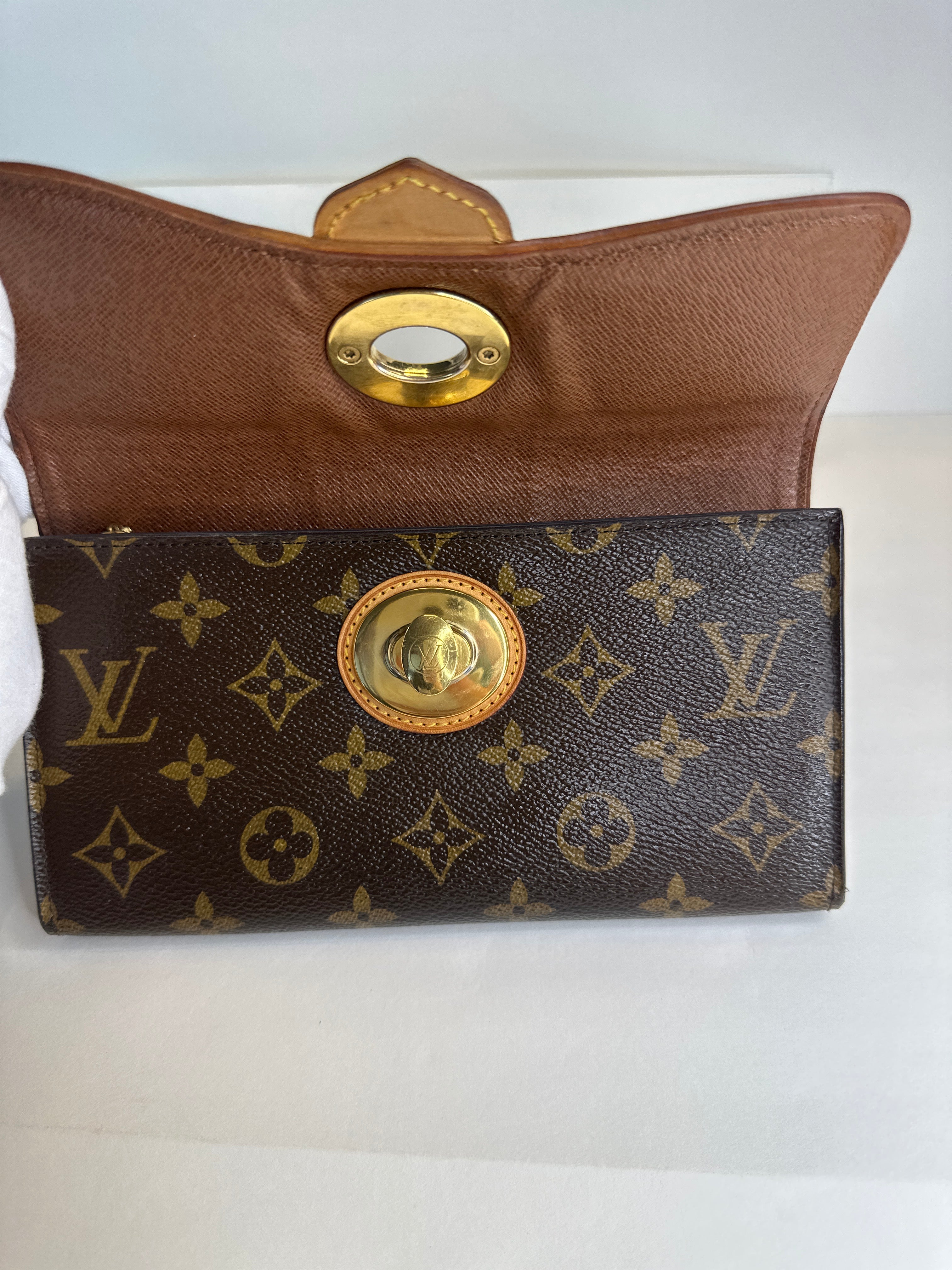 Vintage Louis Vuitton Monogram Canvas Boetie Wallet