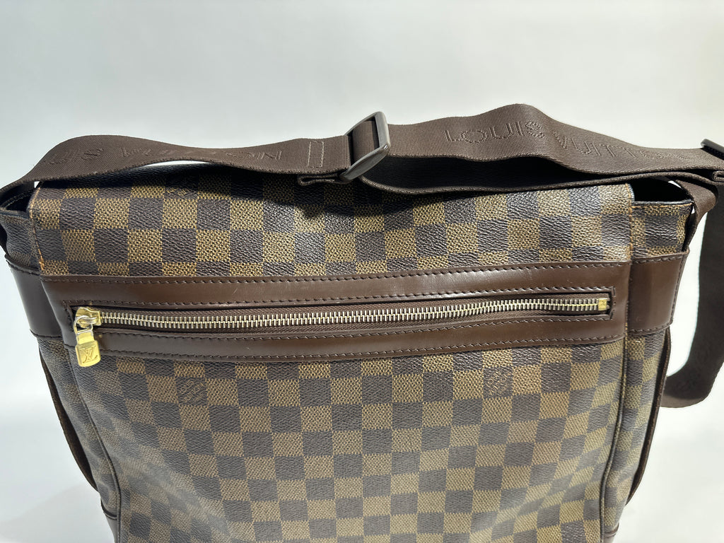 Louis Vuitton Damier Ebene Canvas and Leather Bastille Messenger