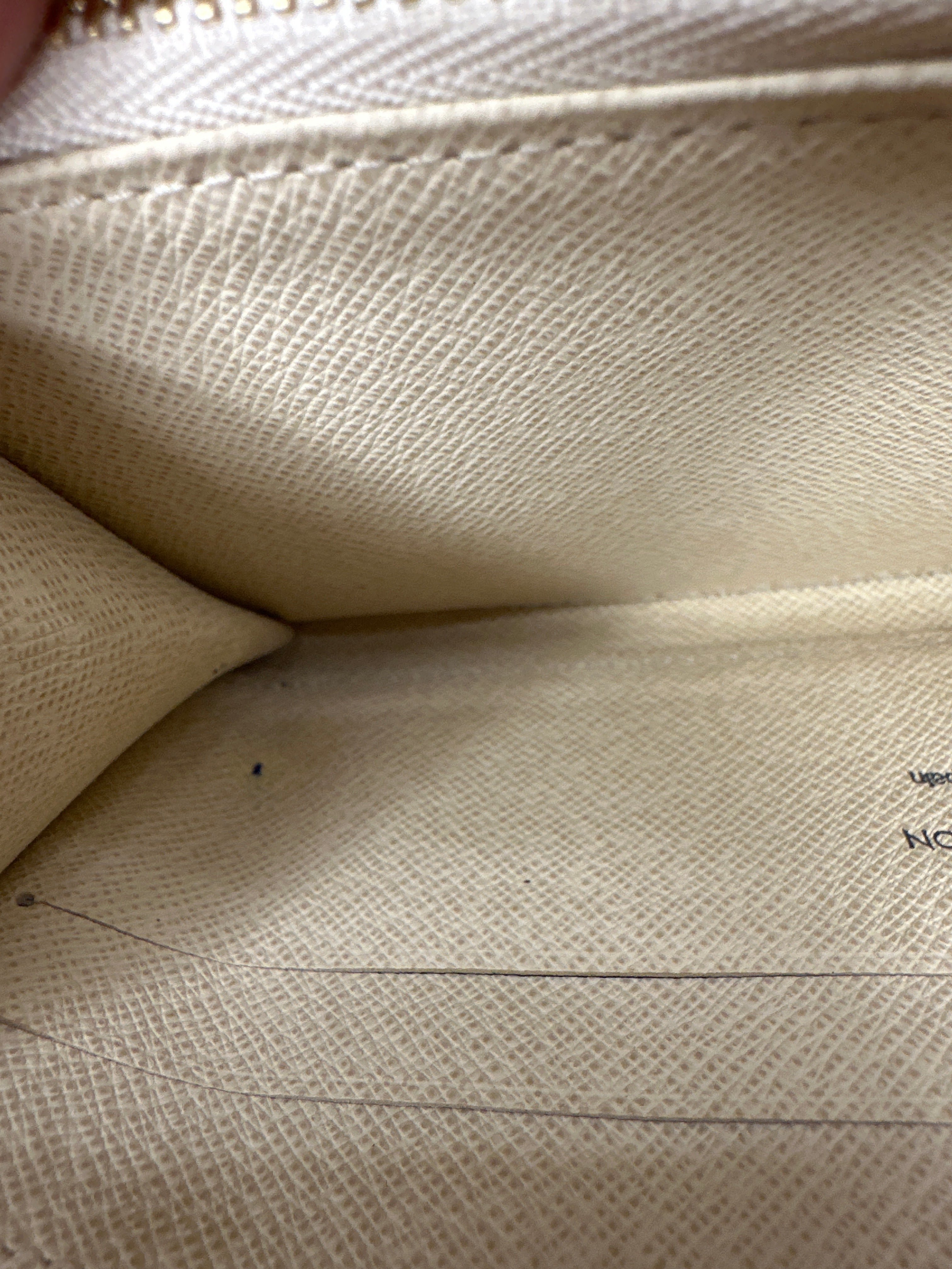 Louis Vuitton Damier Azur Zippy Wallet 2012 - with authentication card