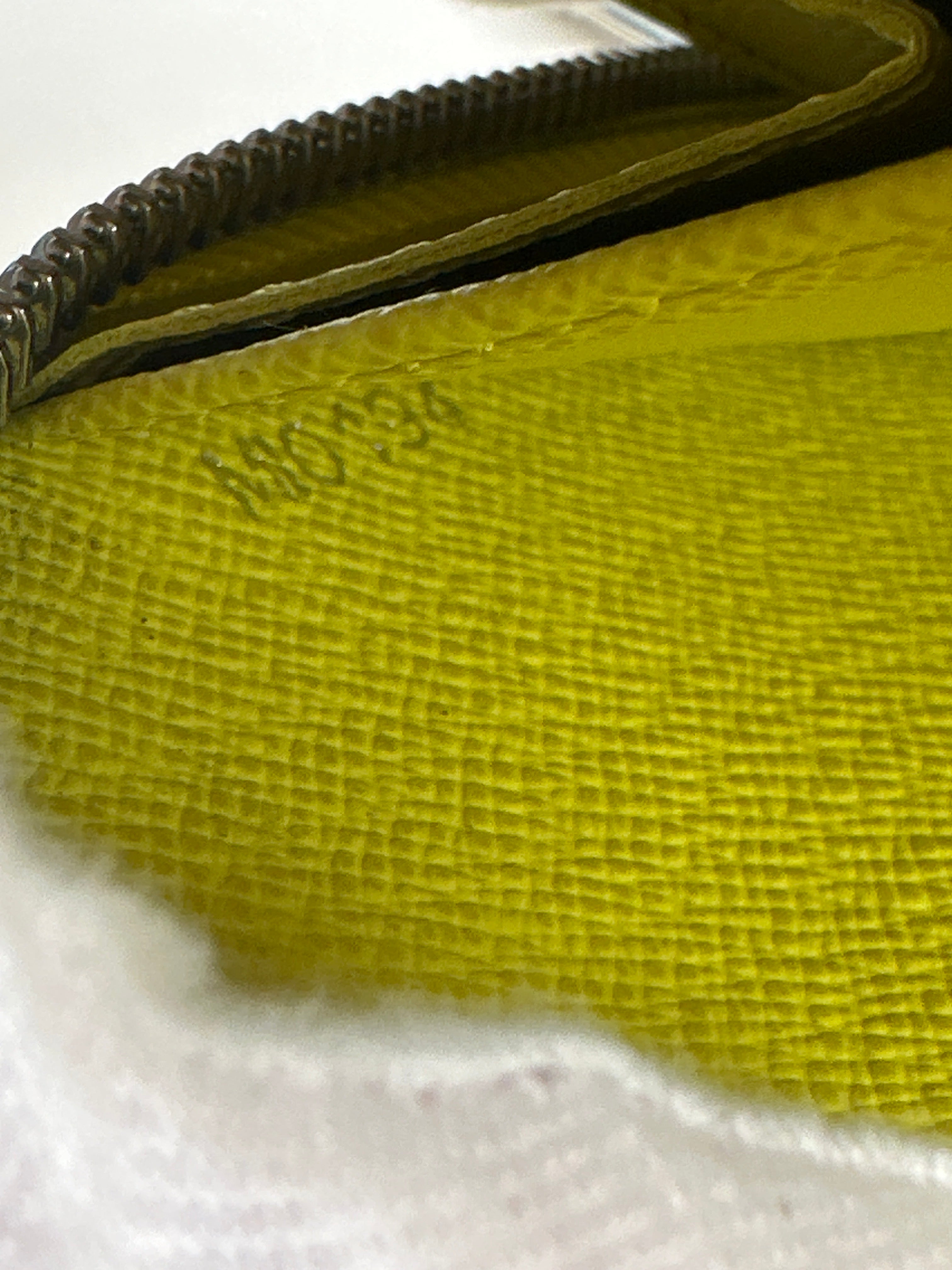 Vintage LOUIS VUITTON Epi Zippy - Wallet Zip Around Long Wallet Leather