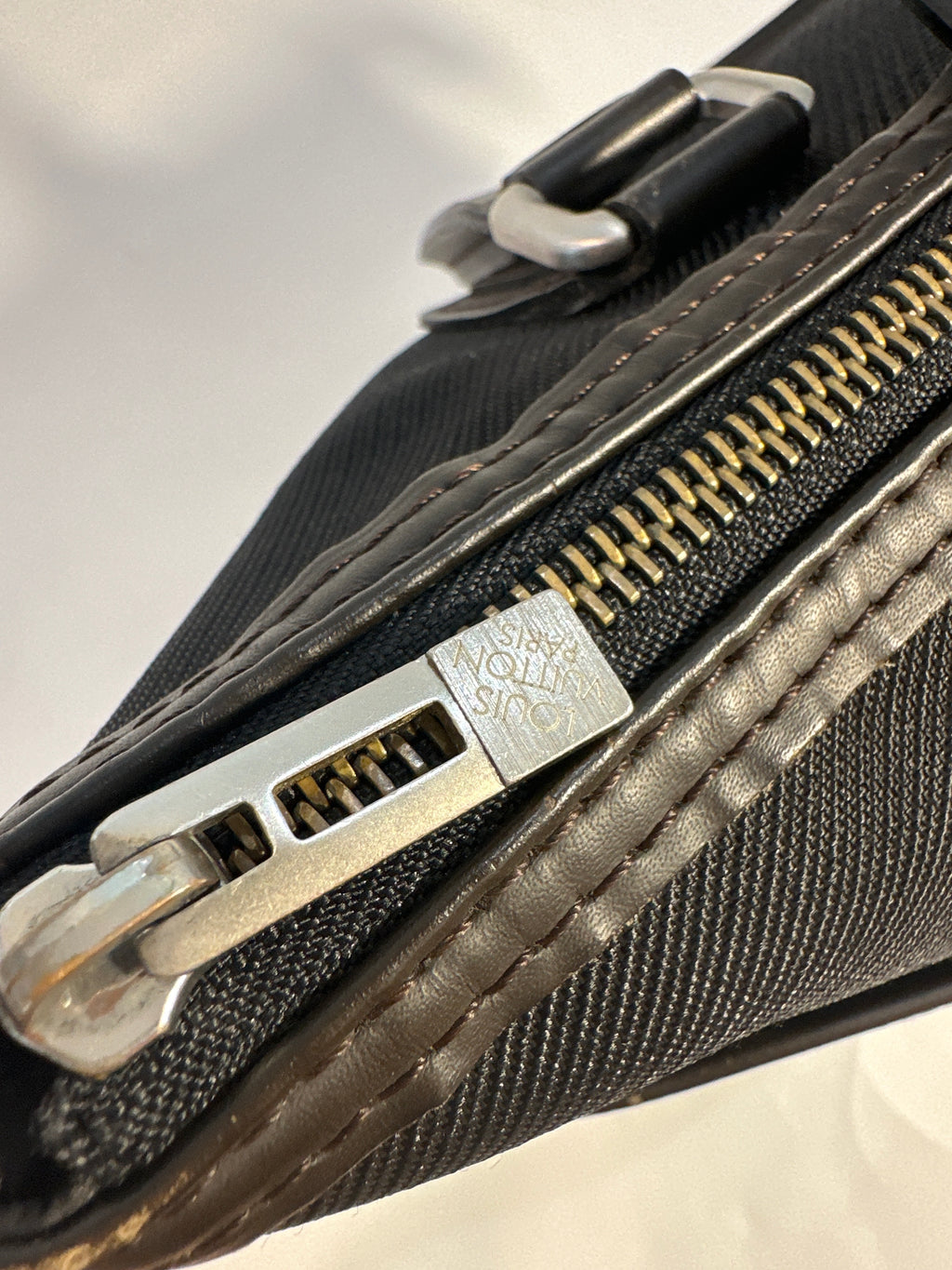 Louis Vuitton Cougar Damier Jean Tote Bag Black Brown with COA