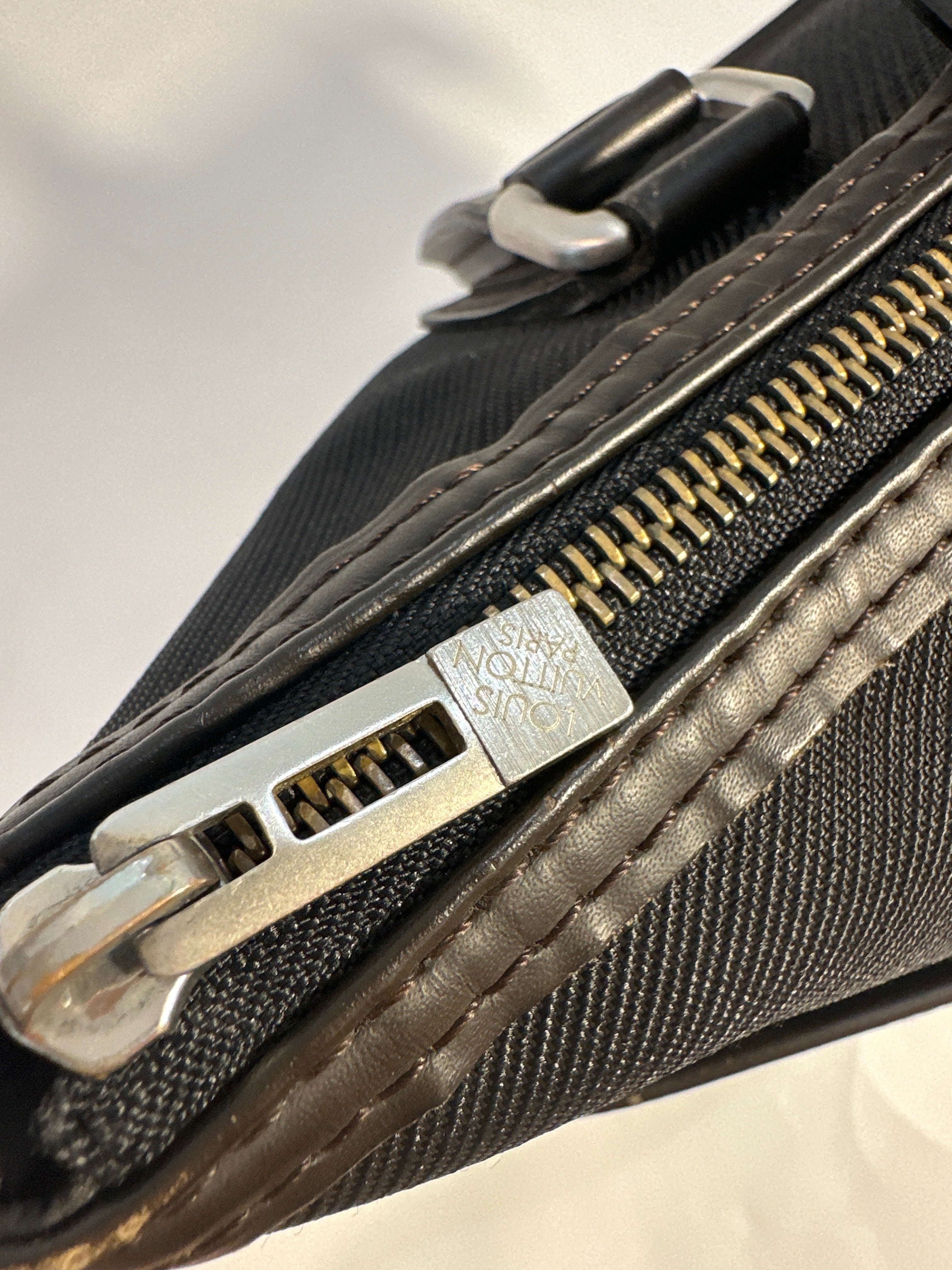 Louis Vuitton Cougar Damier Jean Tote Bag Black Brown with COA