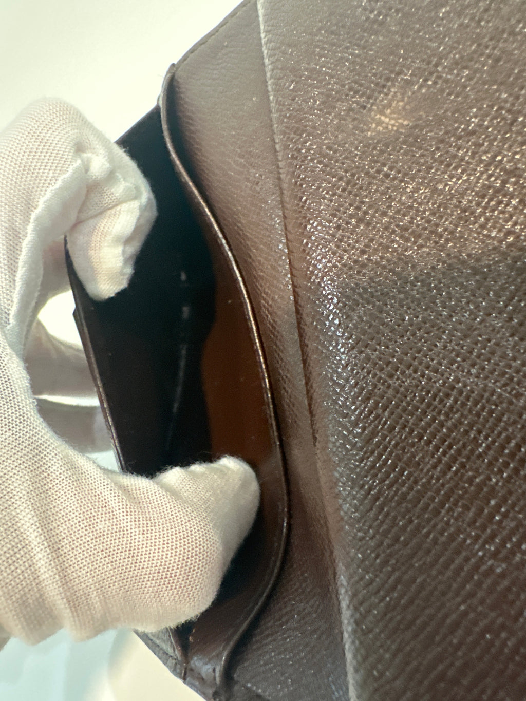 Vintage Damier Kisslock Louis Vuitton wallet