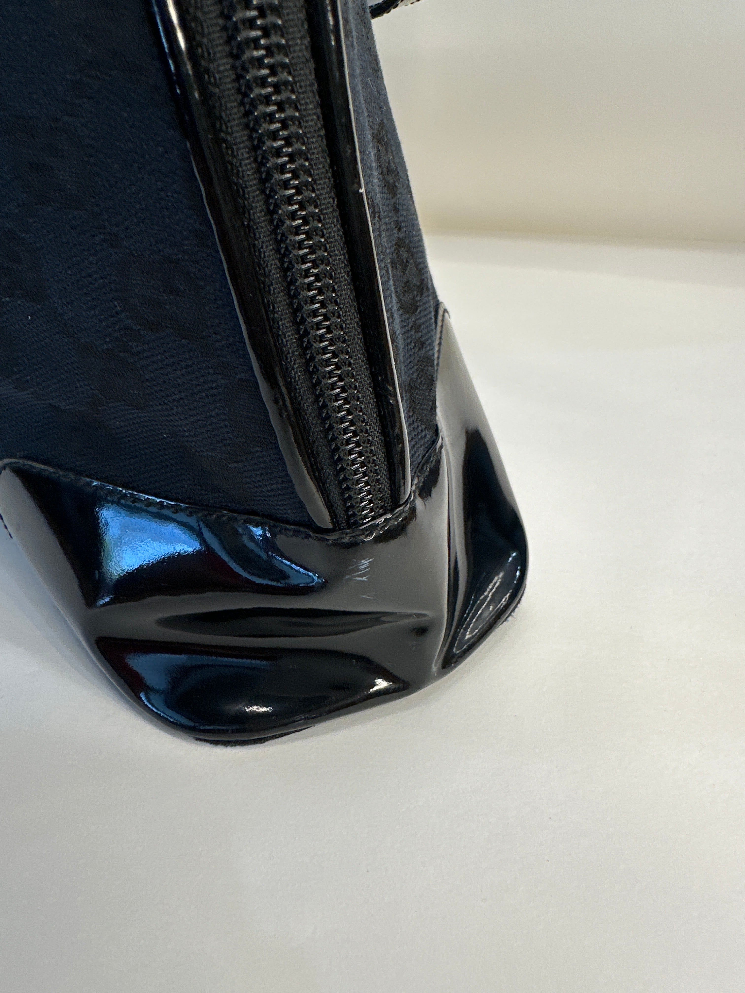 GUCCI GG monogram canvas purse