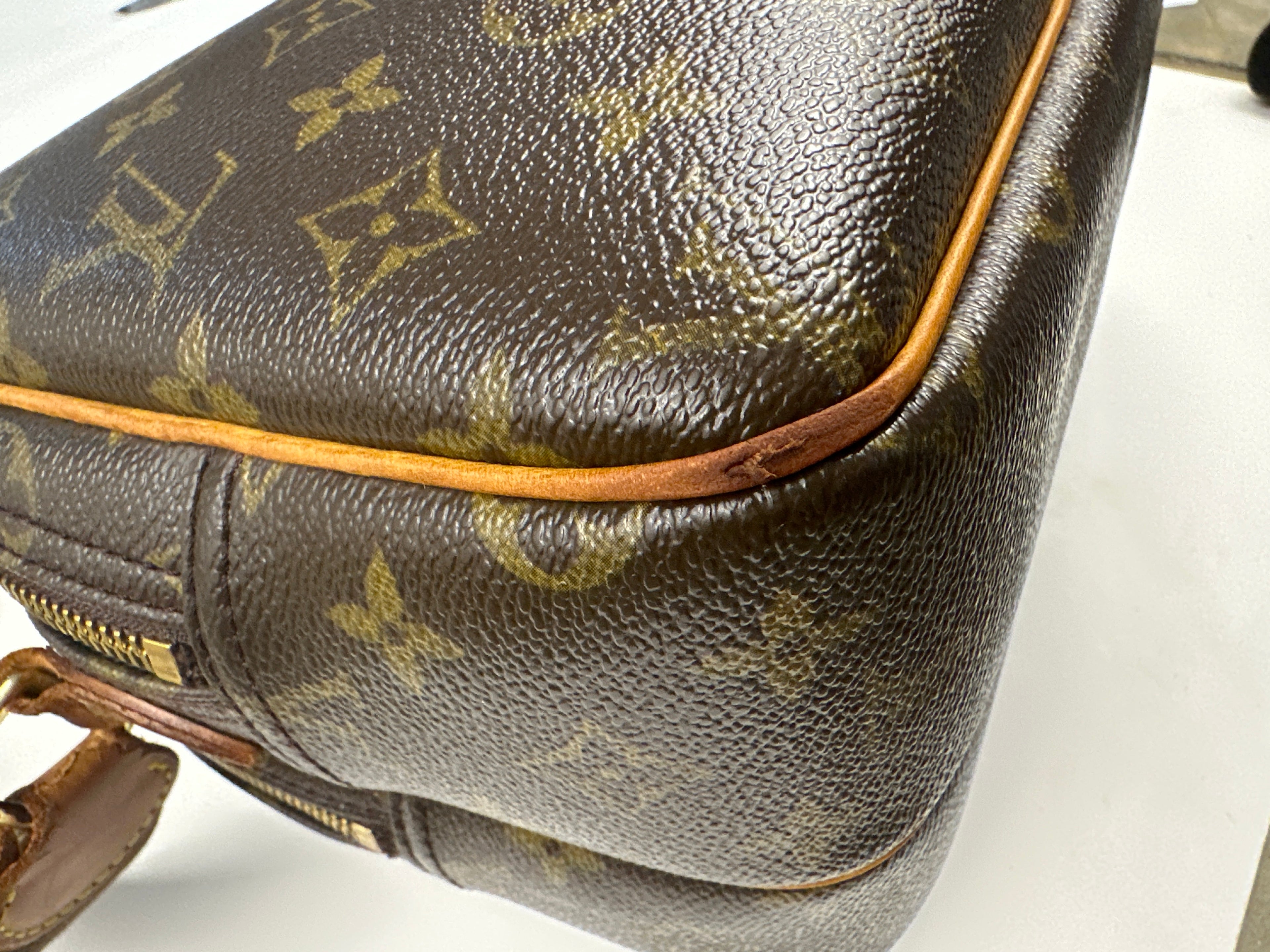 Vintage Louis Vuitton Reporter 2000