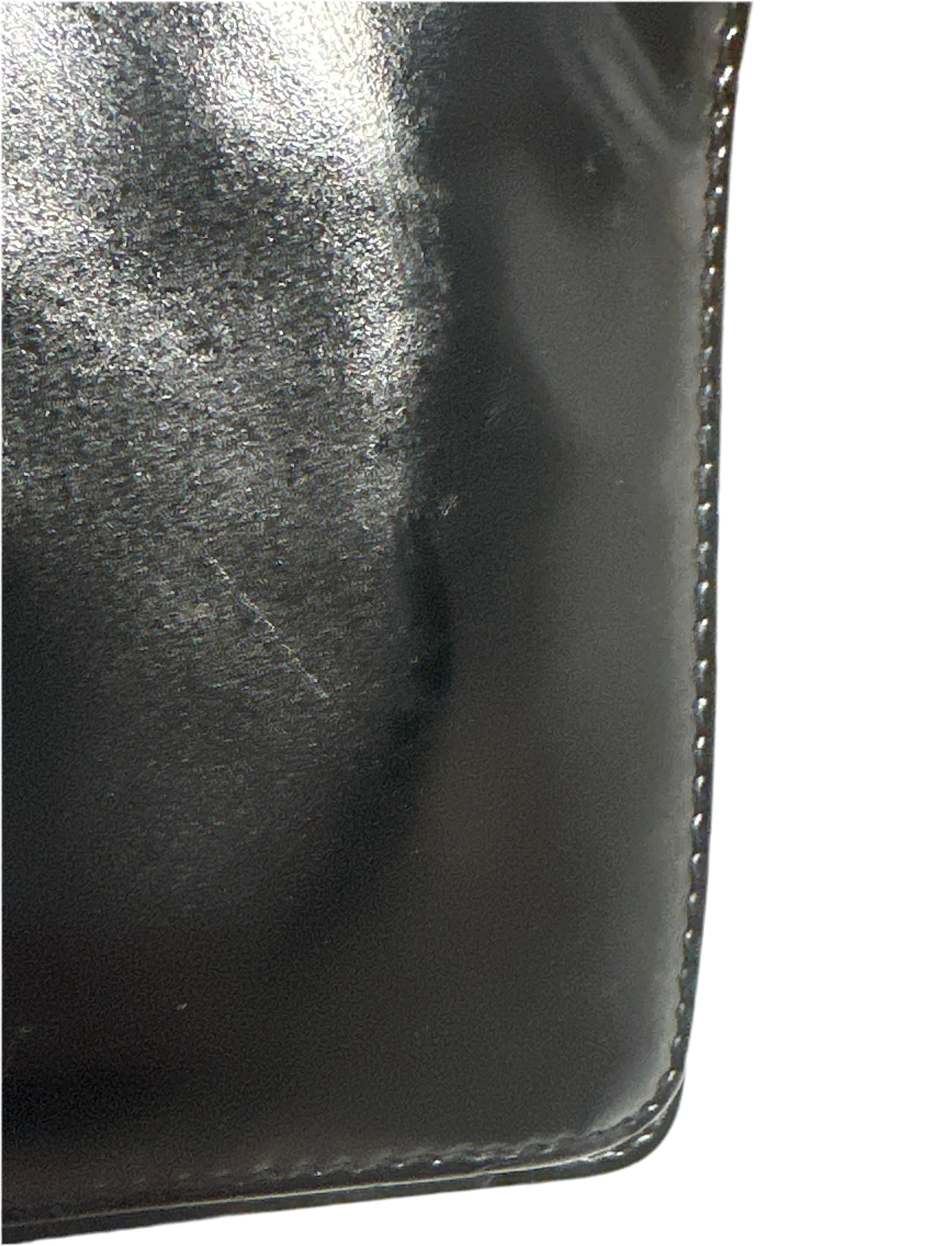 Vintage CHANEL CC Logo Patent Leather Camellia Flower Wallet