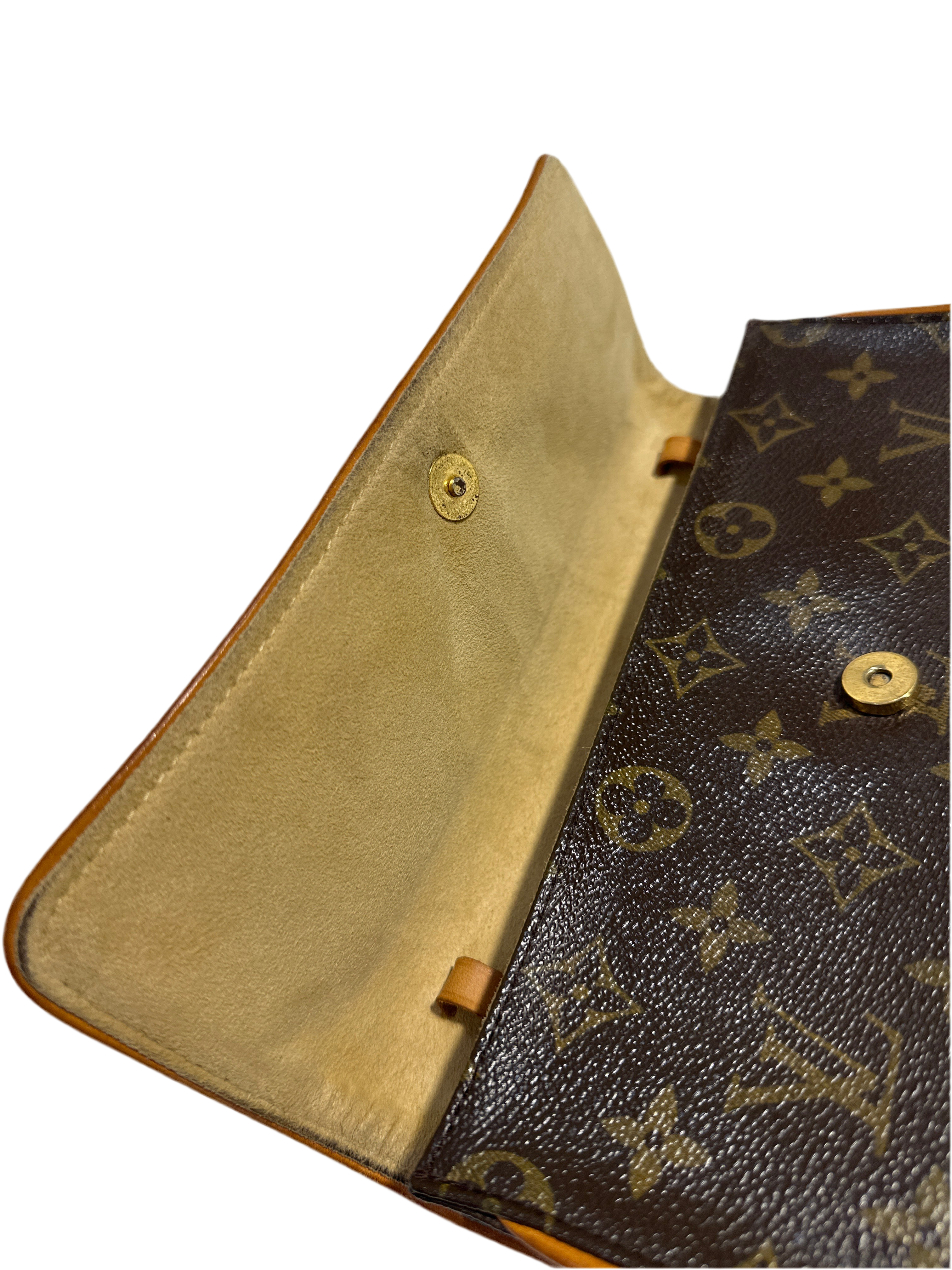 LOUIS VUITTON Monogram Pochette Twin GM