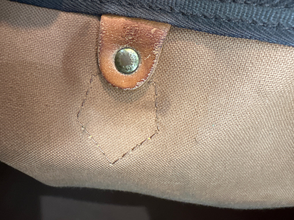 Vintage Louis Vuitton Speedy 40 with COA