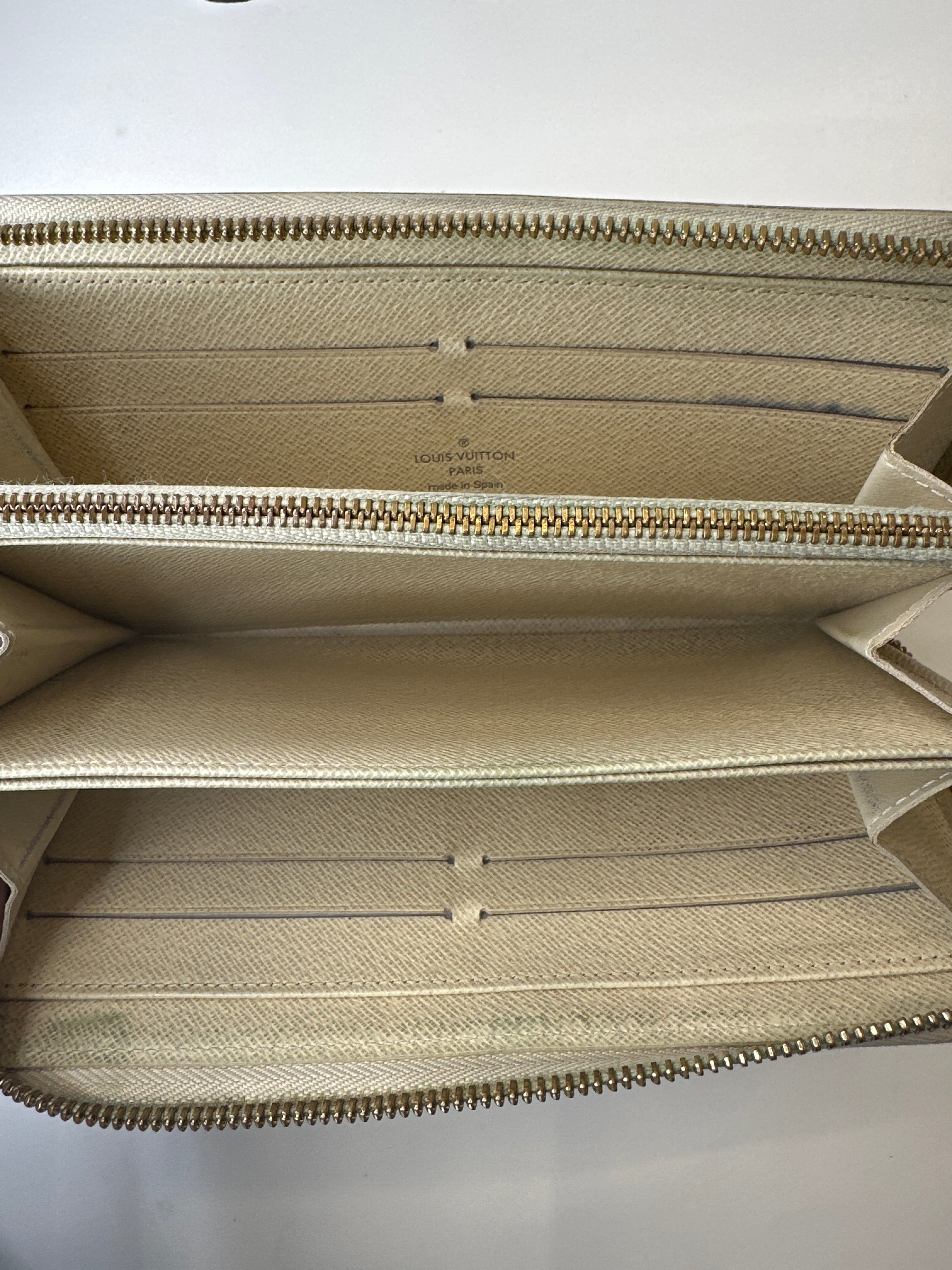 Louis Vuitton Damier Azur Zippy Wallet