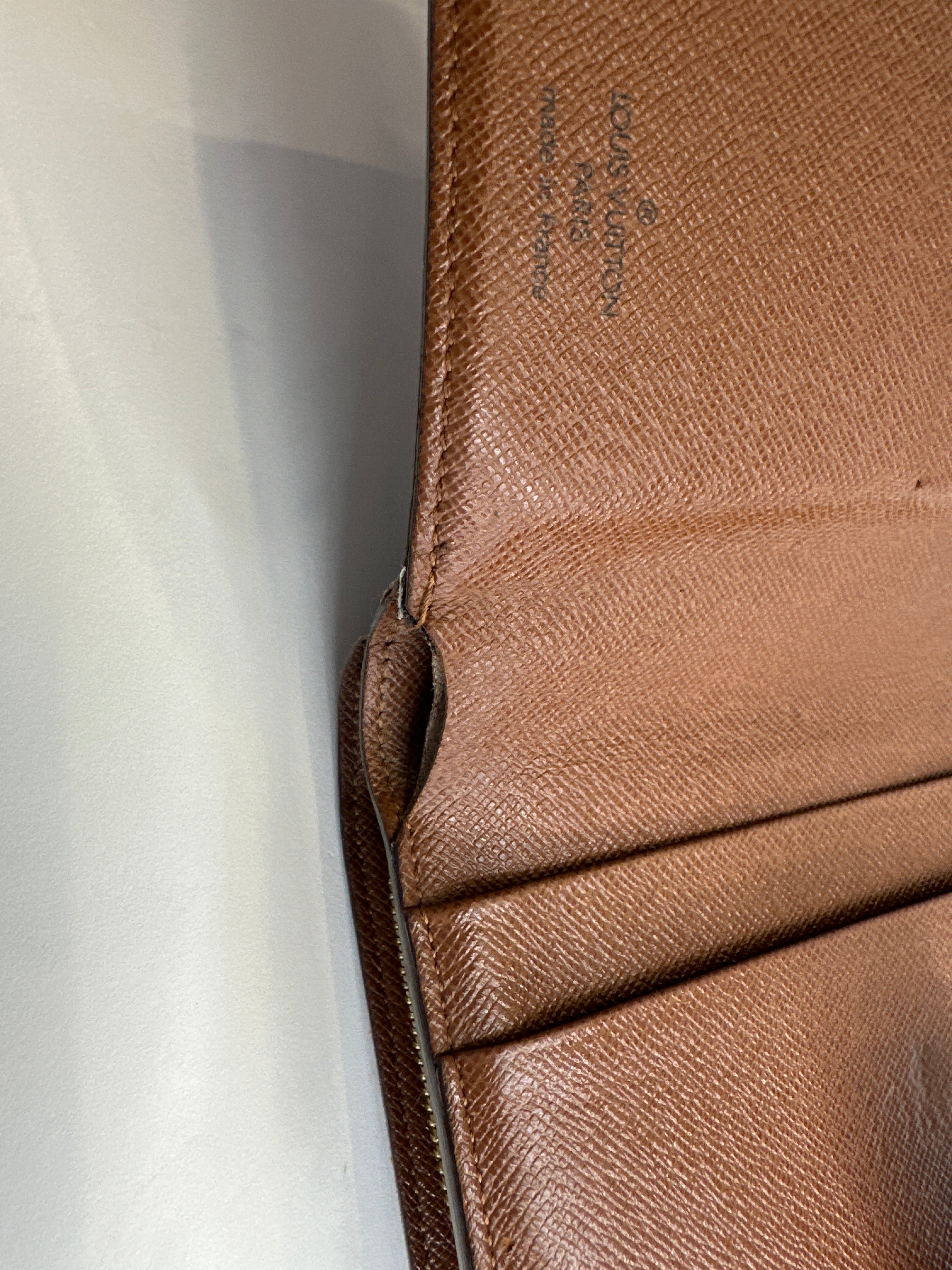 Louis Vuitton Vintage 2004 Porte-Papier Zippé Wallet