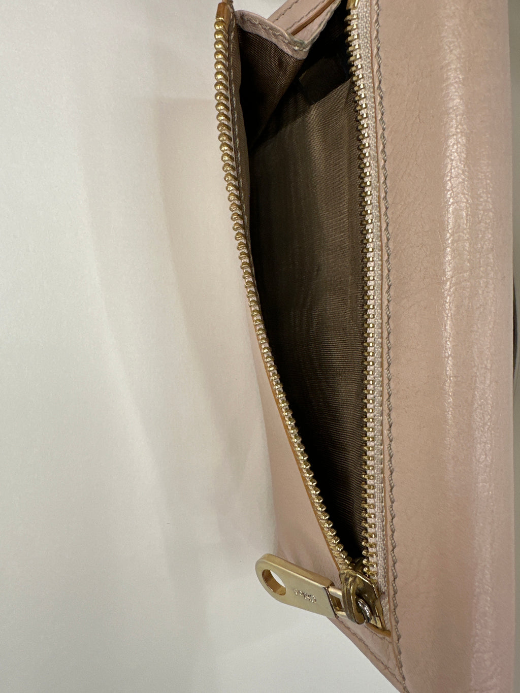 Chloé Taupe Snap Bow Leather Long Wallet