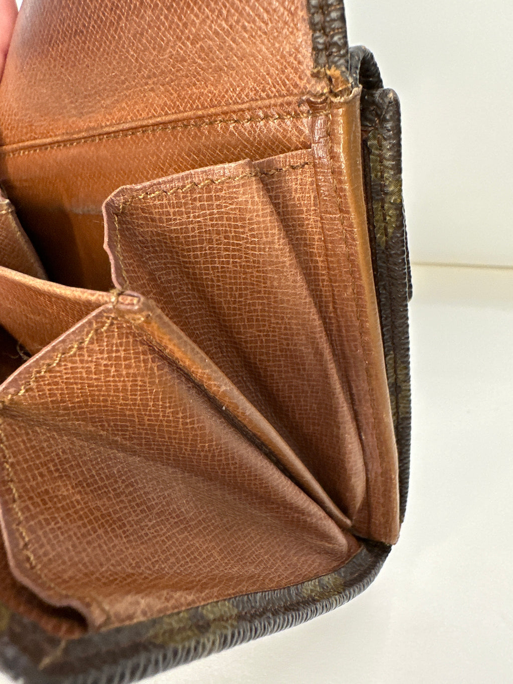 Vintage LOUIS VUITTON Brown Elise Monogram Snap Wallet