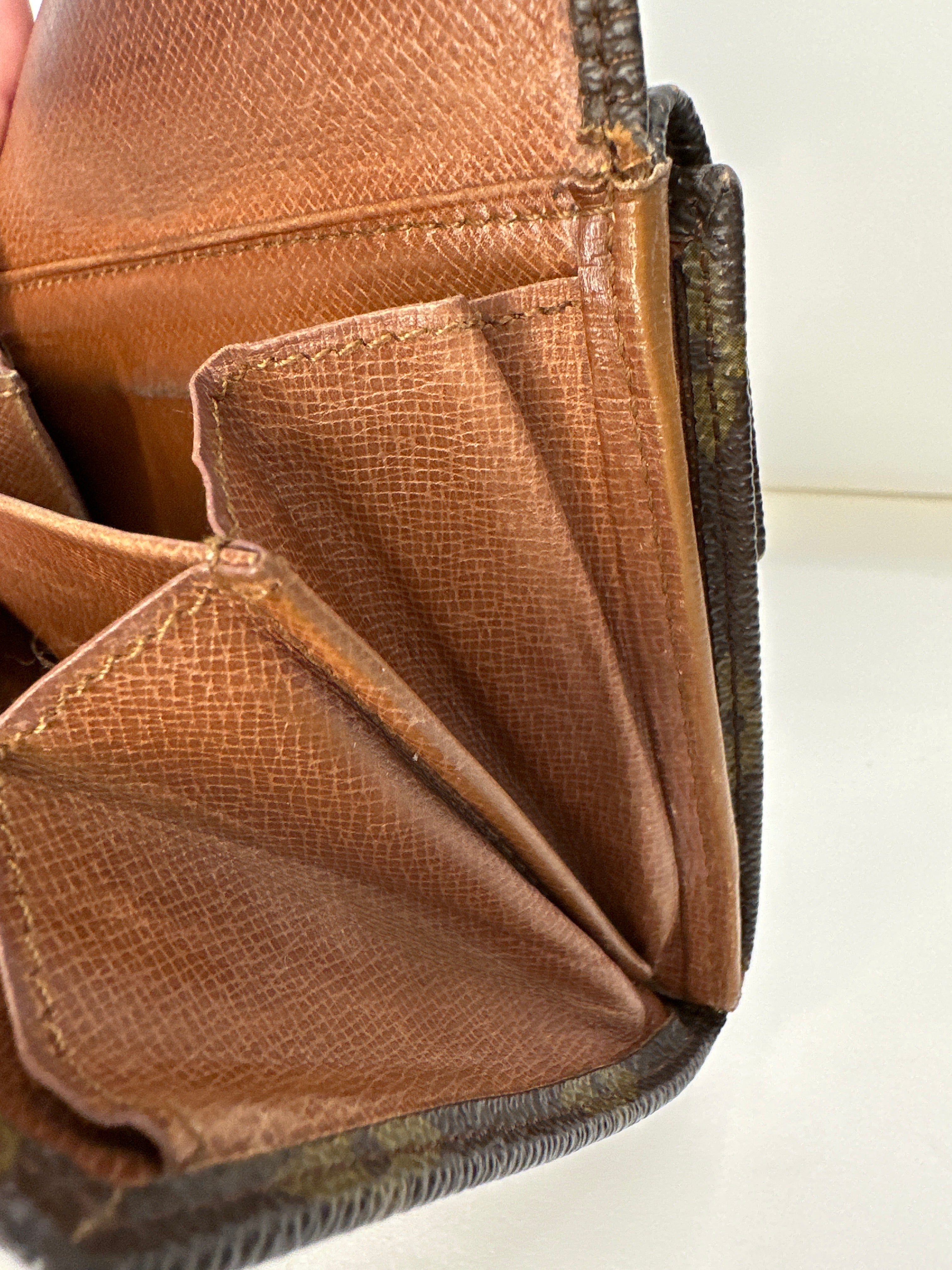 Vintage LOUIS VUITTON Brown Elise Monogram Snap Wallet