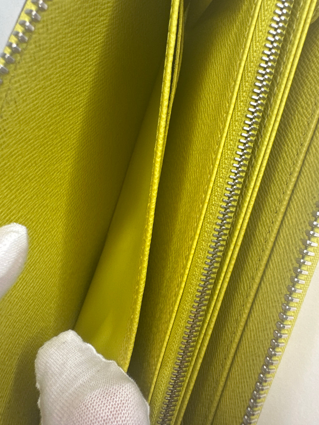 Vintage LOUIS VUITTON Epi Zippy - Wallet Zip Around Long Wallet Leather