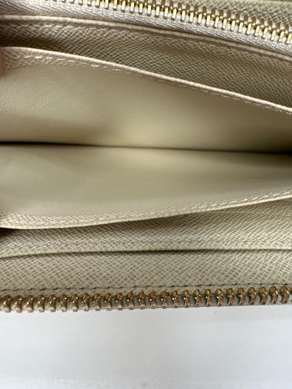 Louis Vuitton Damier Azur Zippy Wallet 2012 - with authentication card