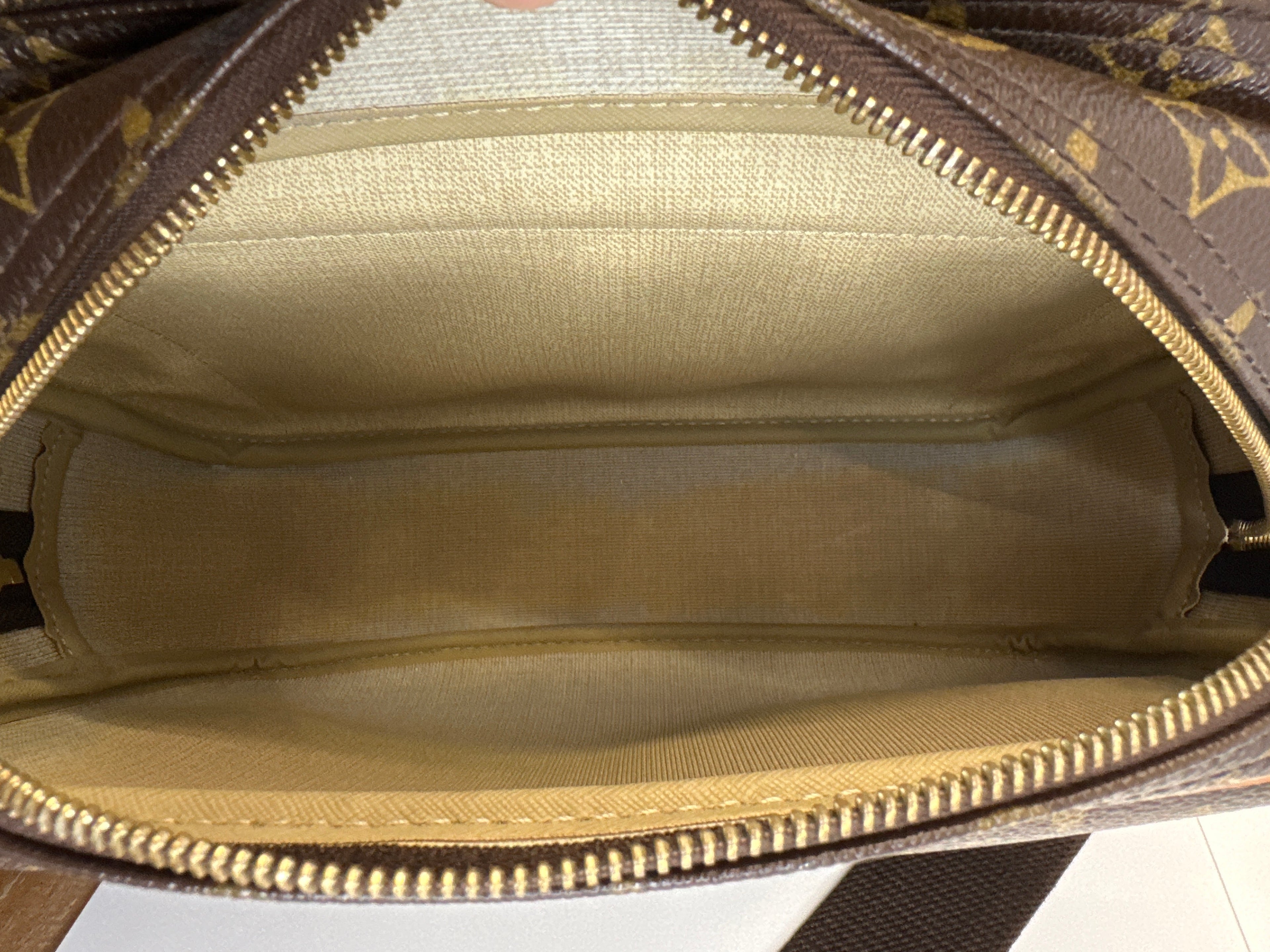 Vintage Louis Vuitton Reporter PM with COA