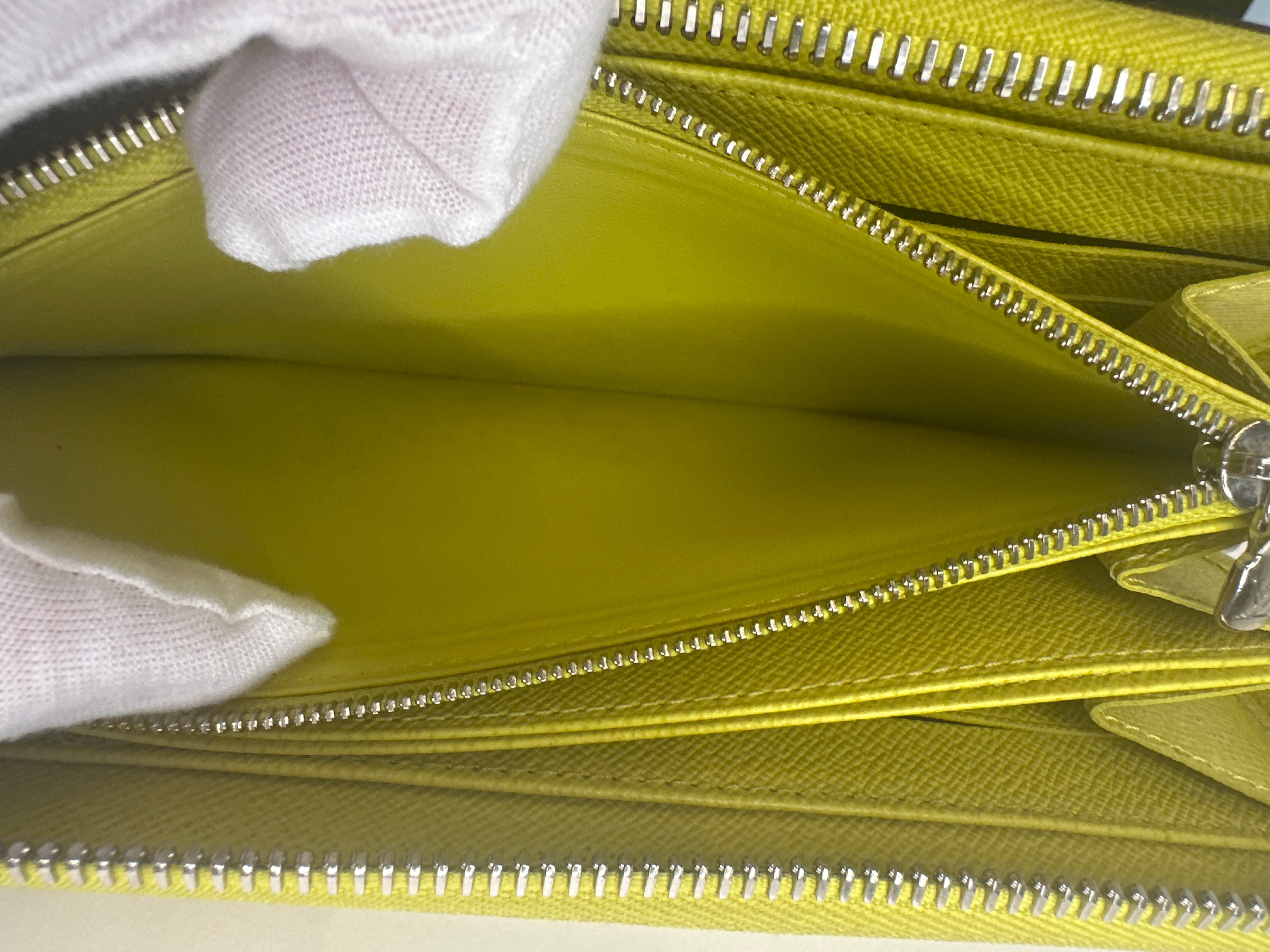 Vintage LOUIS VUITTON Epi Zippy - Wallet Zip Around Long Wallet Leather