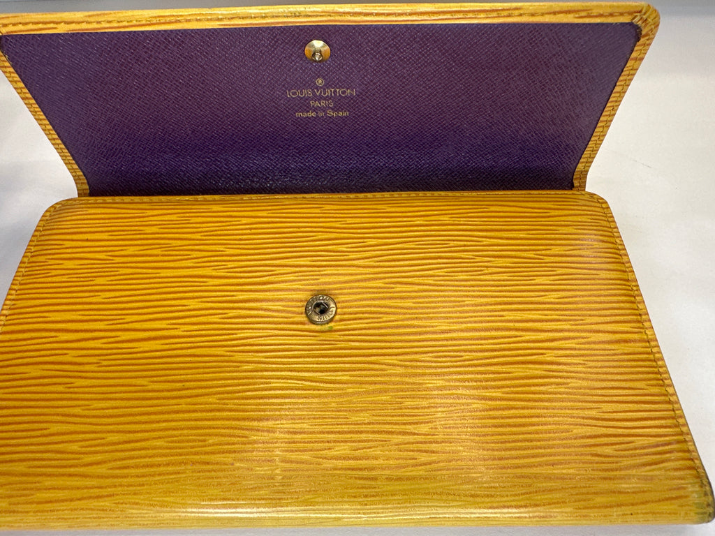 LOUIS VUITTON Wallet Yellow Epi Porte Tresor International Trifold